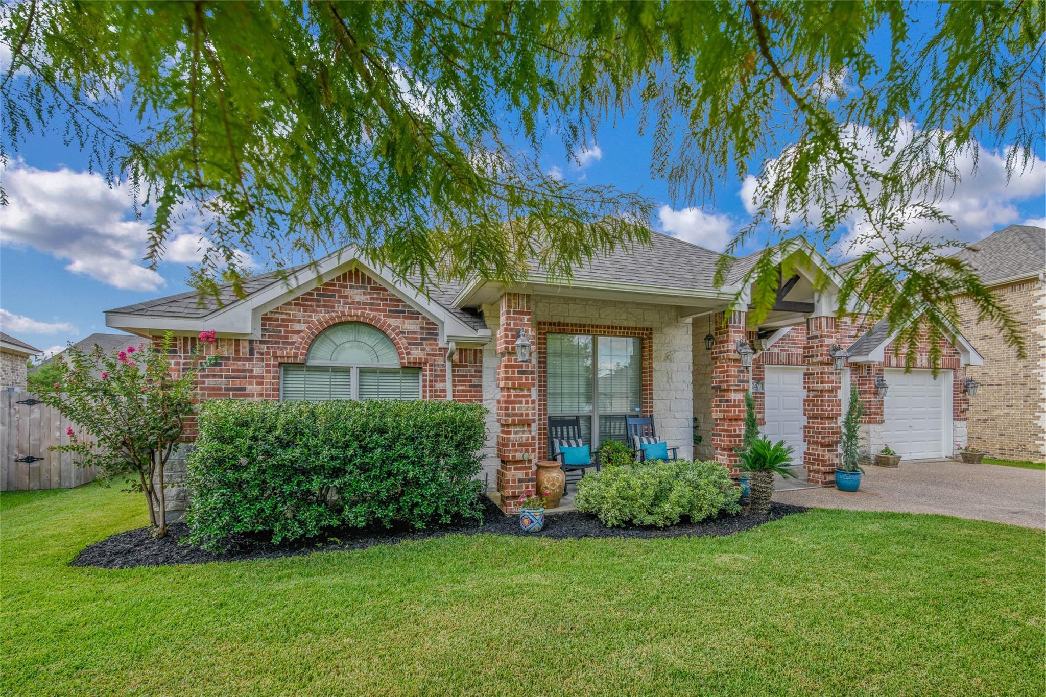 2477 Newark Cir, College Station, TX 77845