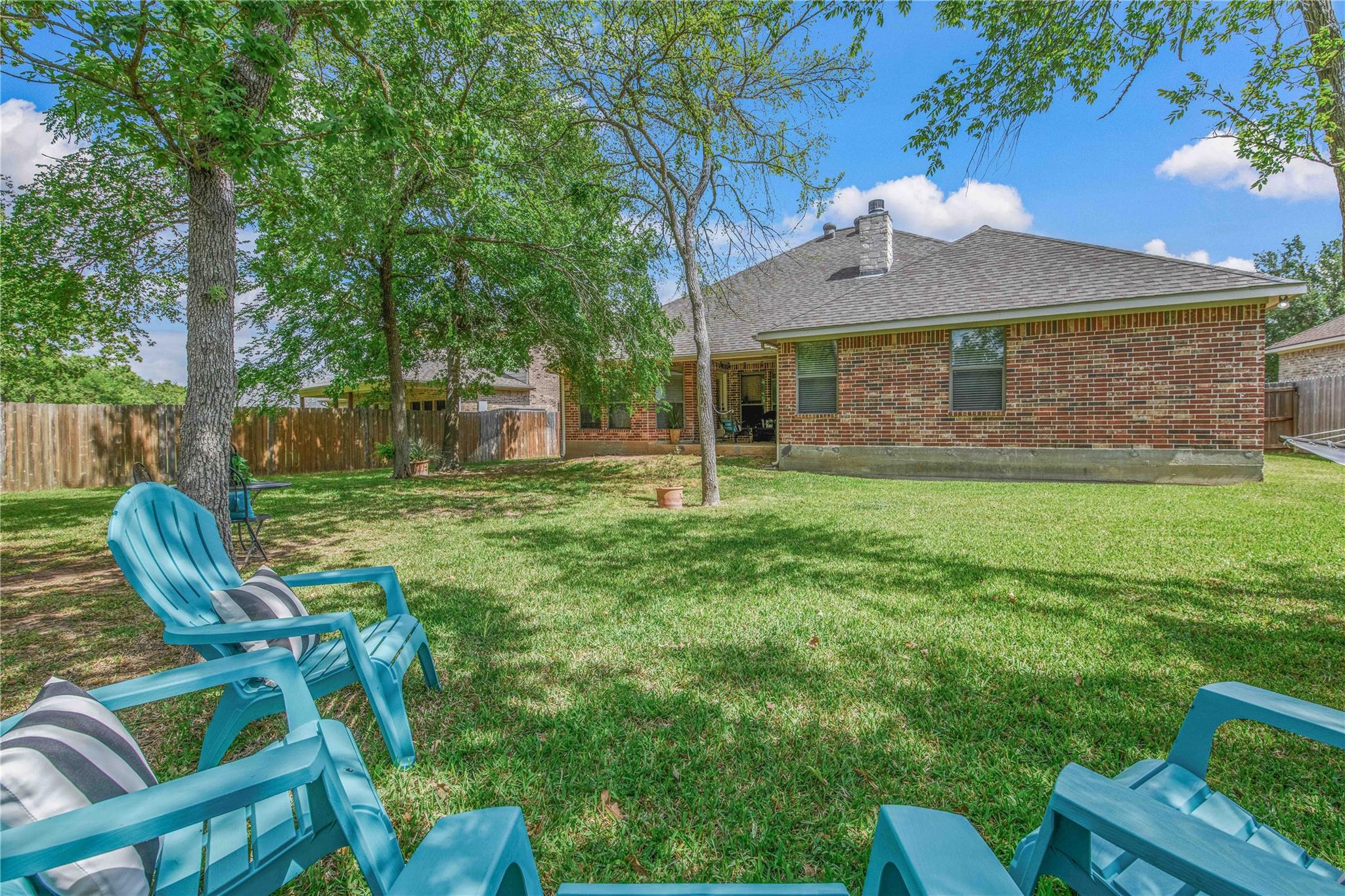 2477 Newark Cir, College Station, TX 77845