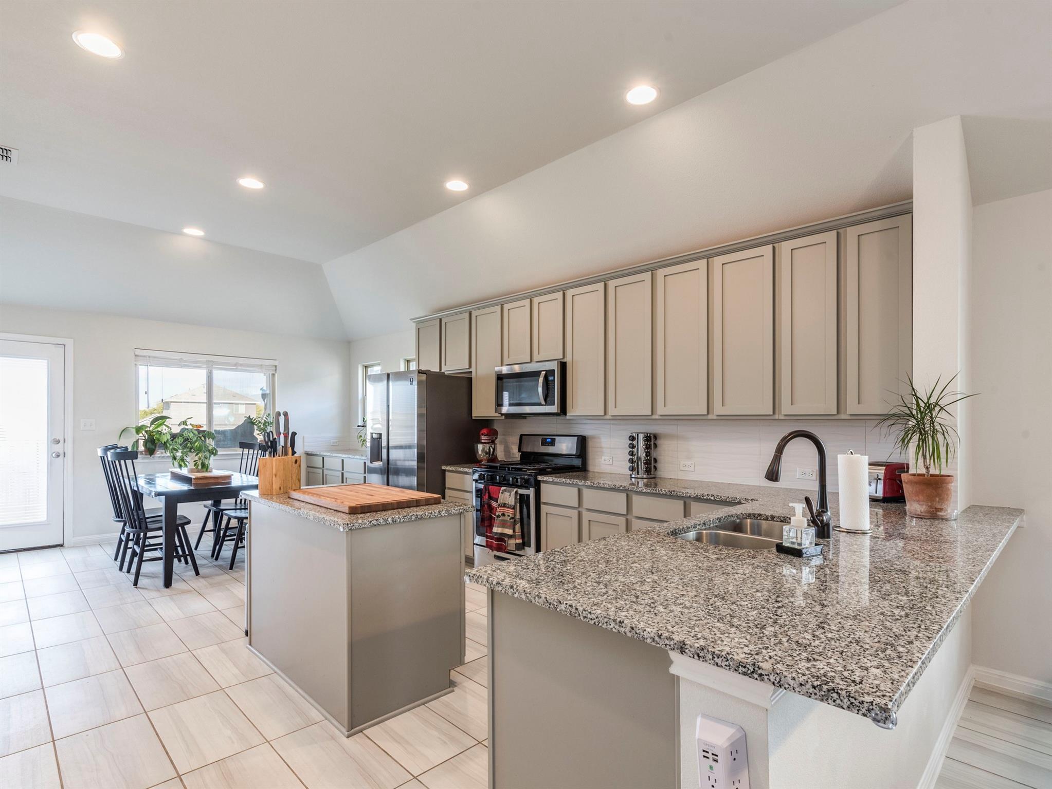 372 Spinnaker Loop, Kyle, TX 78640