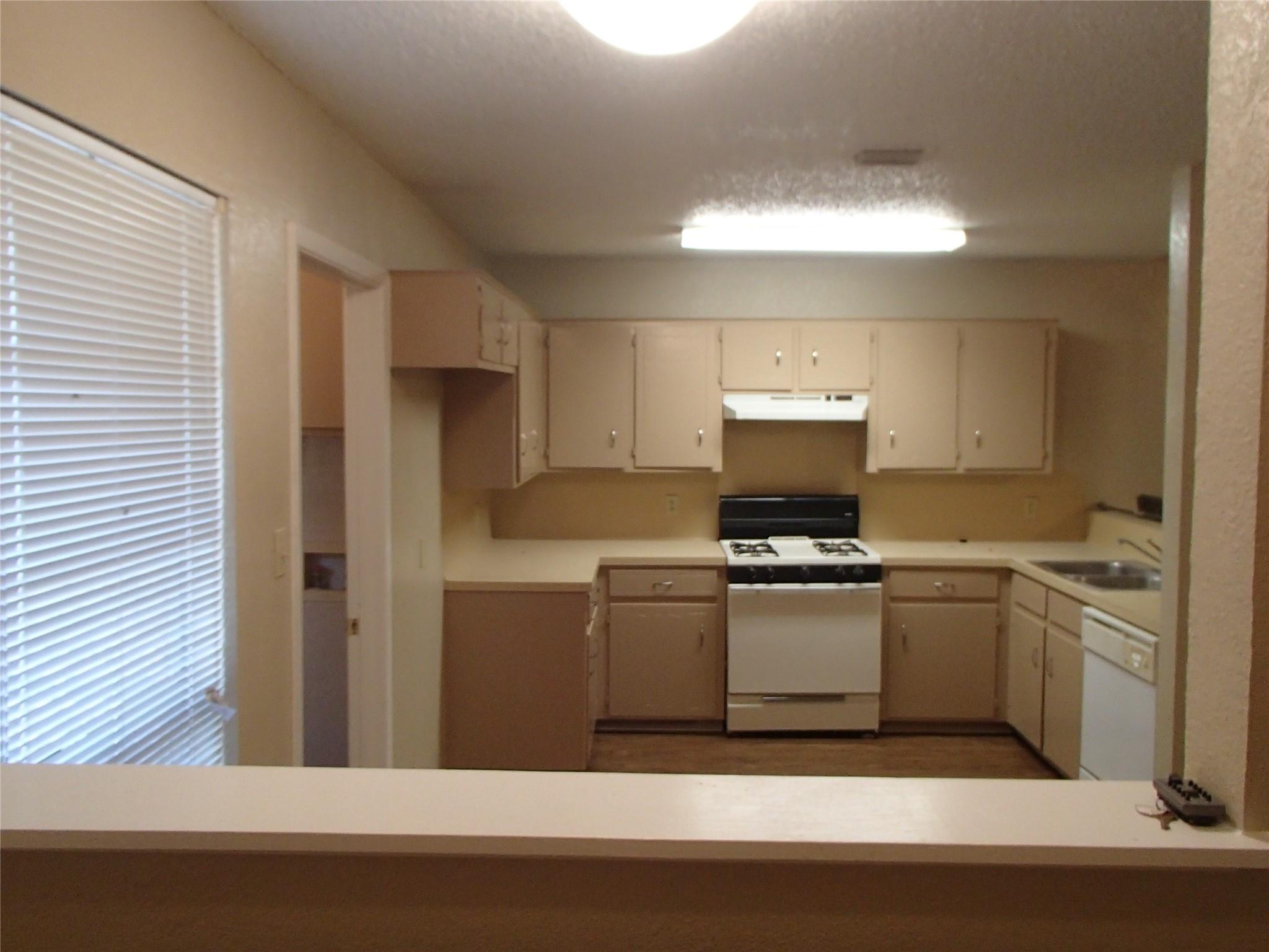 3702 Rocky Hollow Trl # B, Georgetown, TX 78628