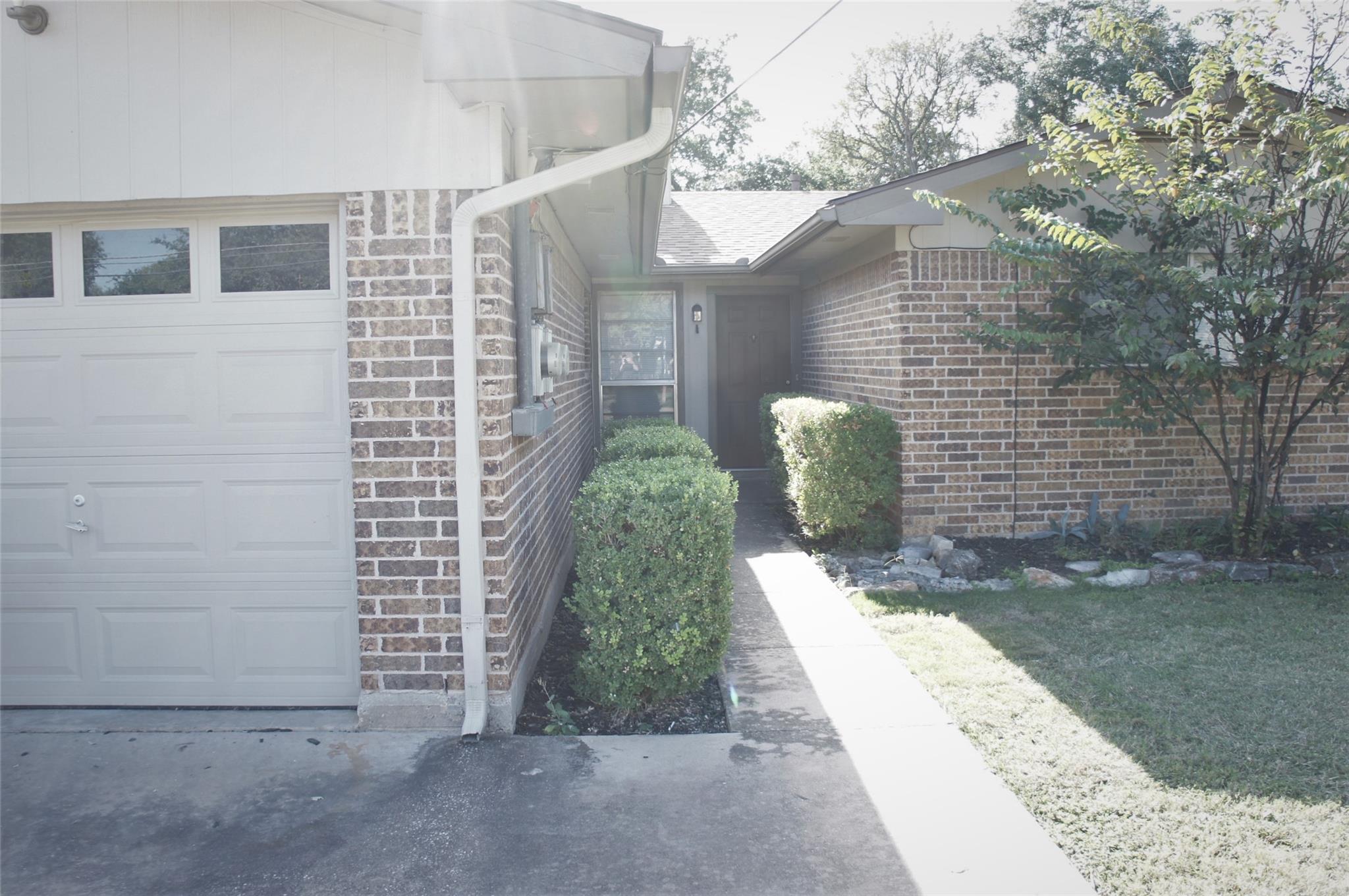 3702 Rocky Hollow Trl # B, Georgetown, TX 78628