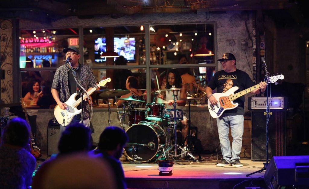 10004 Crater Lake Pass, Austin, TX 78747