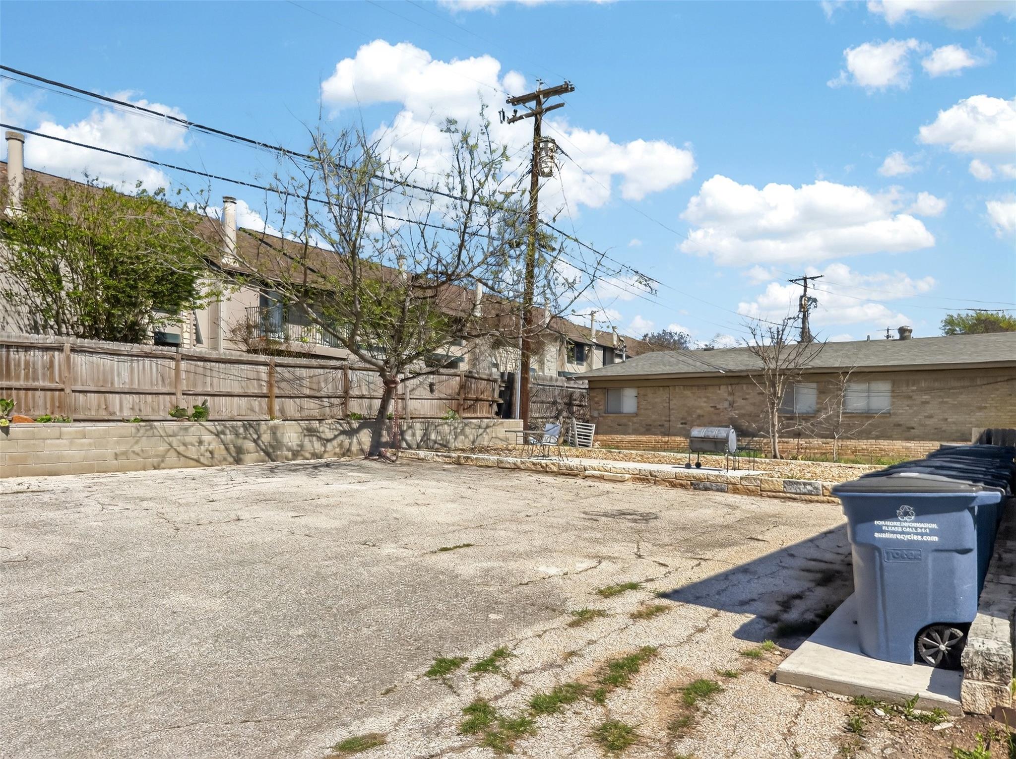 3432 Willowrun Dr # B, Austin, TX 78704