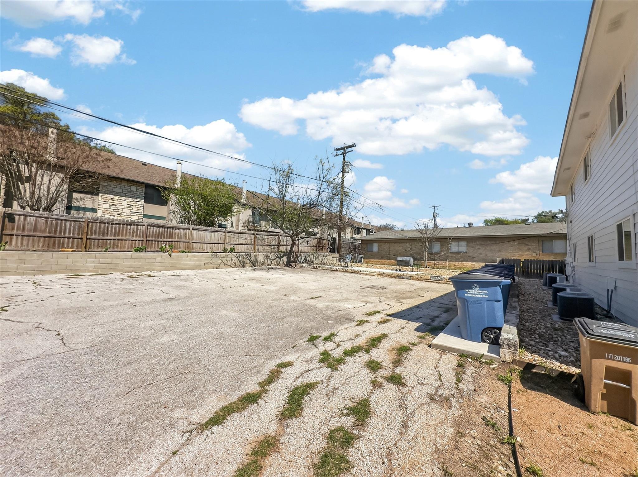 3432 Willowrun Dr # B, Austin, TX 78704