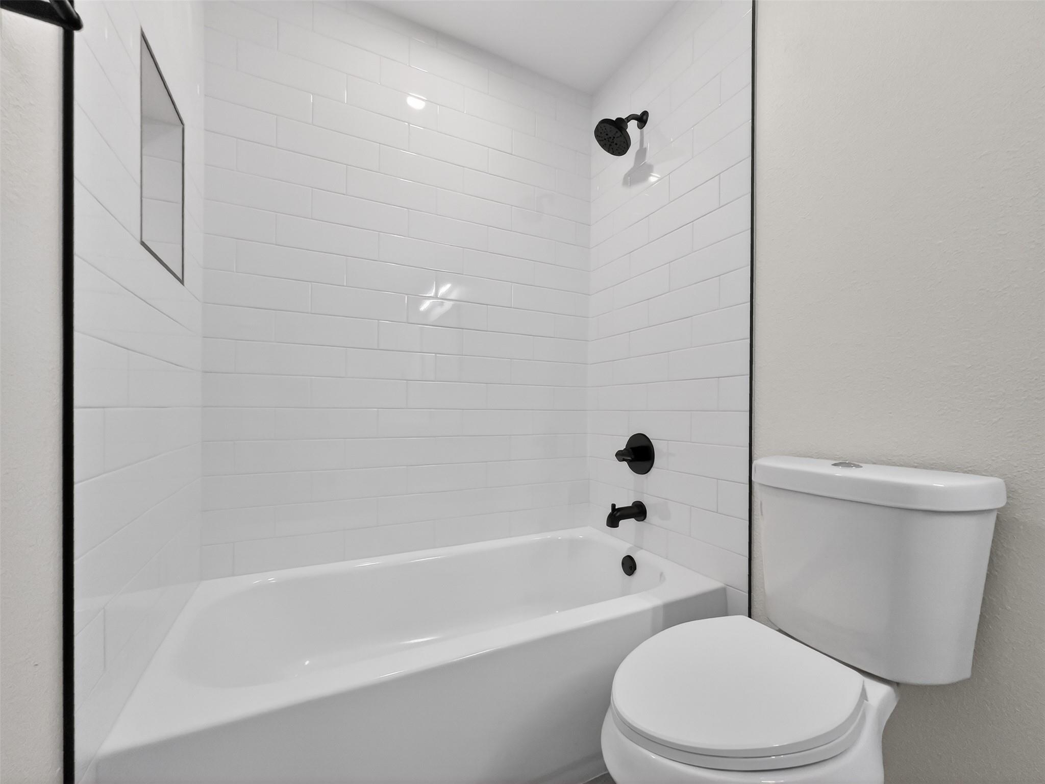 3432 Willowrun Dr # B, Austin, TX 78704