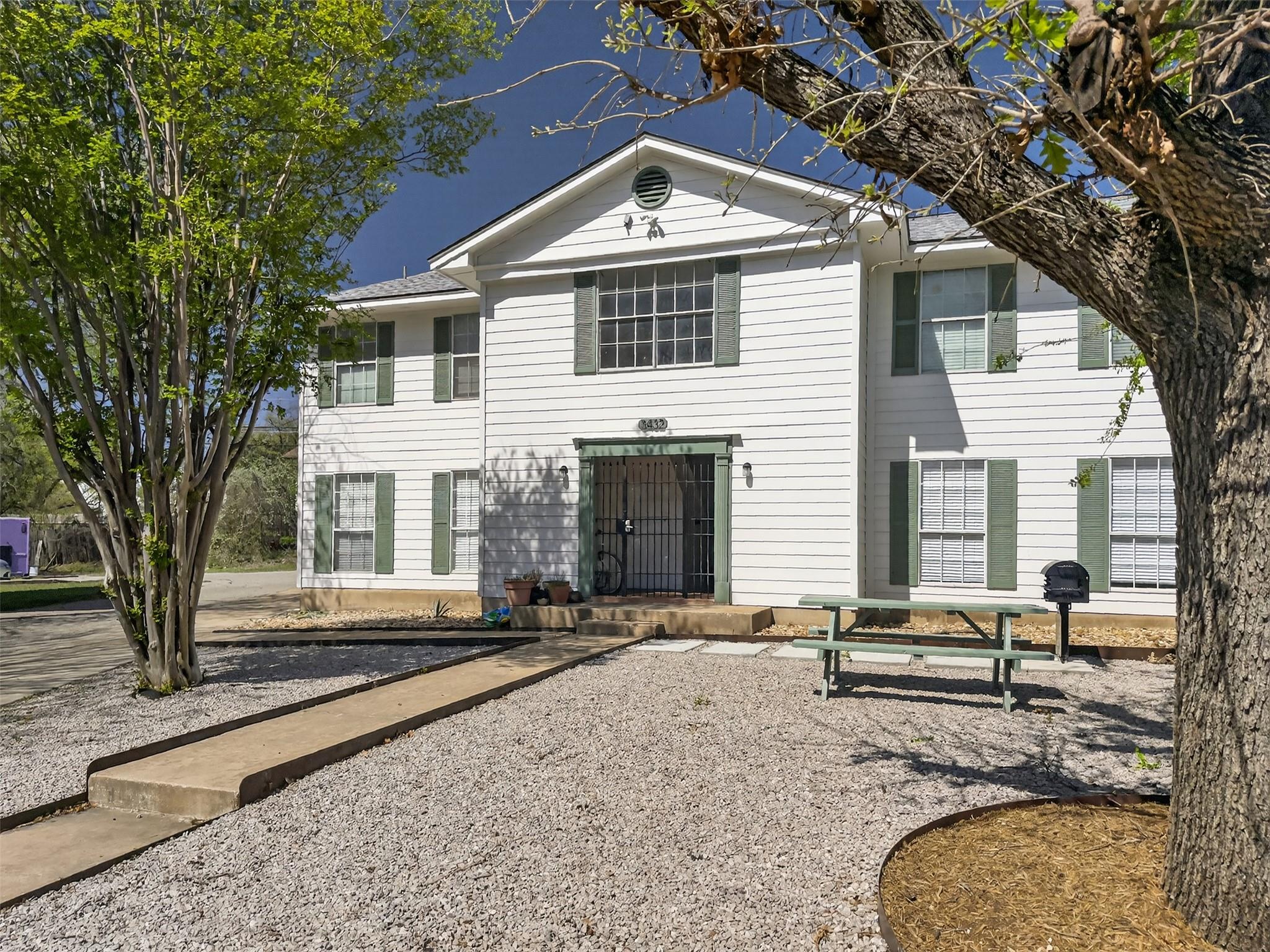 3432 Willowrun Dr # B, Austin, TX 78704