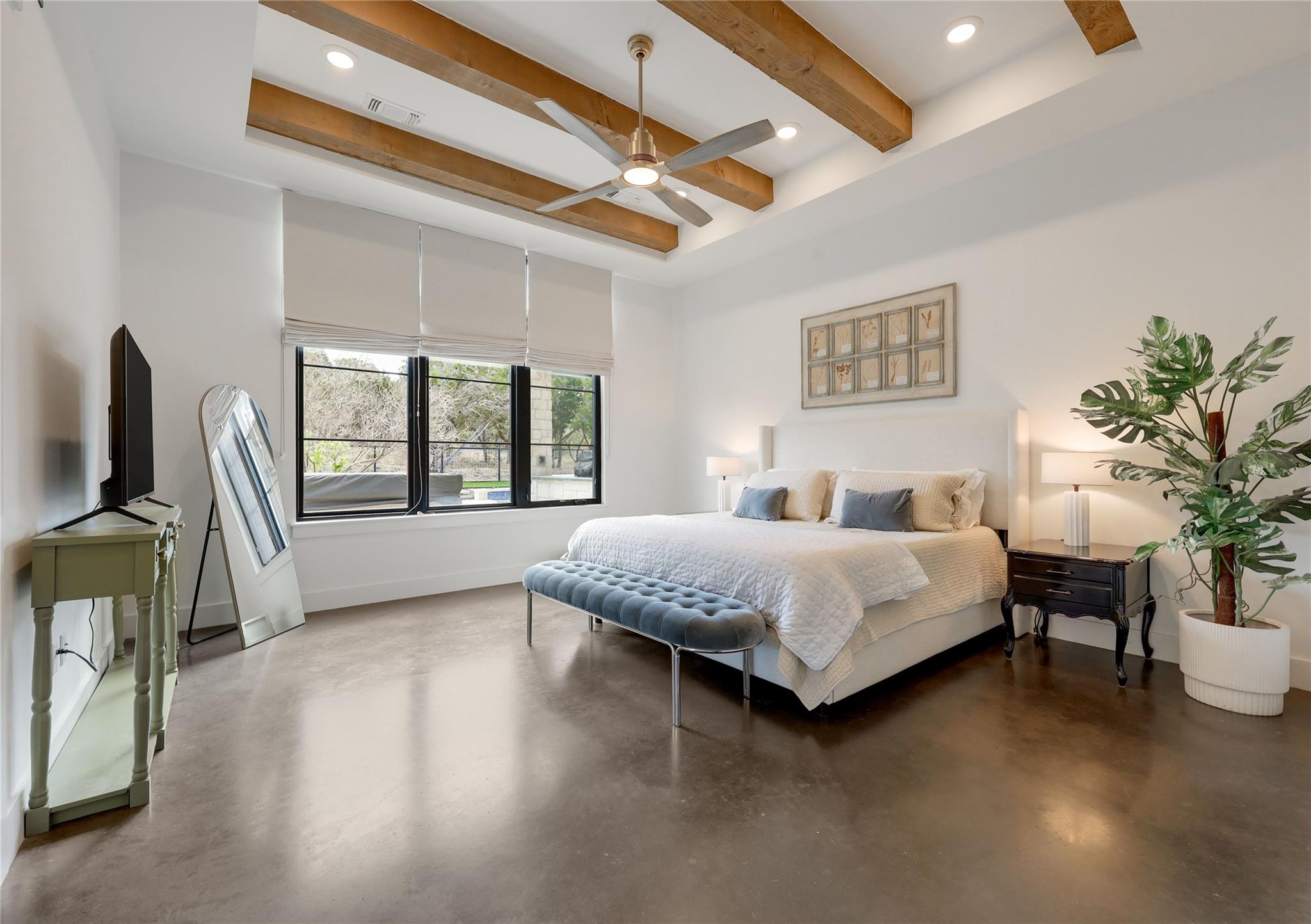 329 Calvary Cv, Dripping Springs, TX 78620