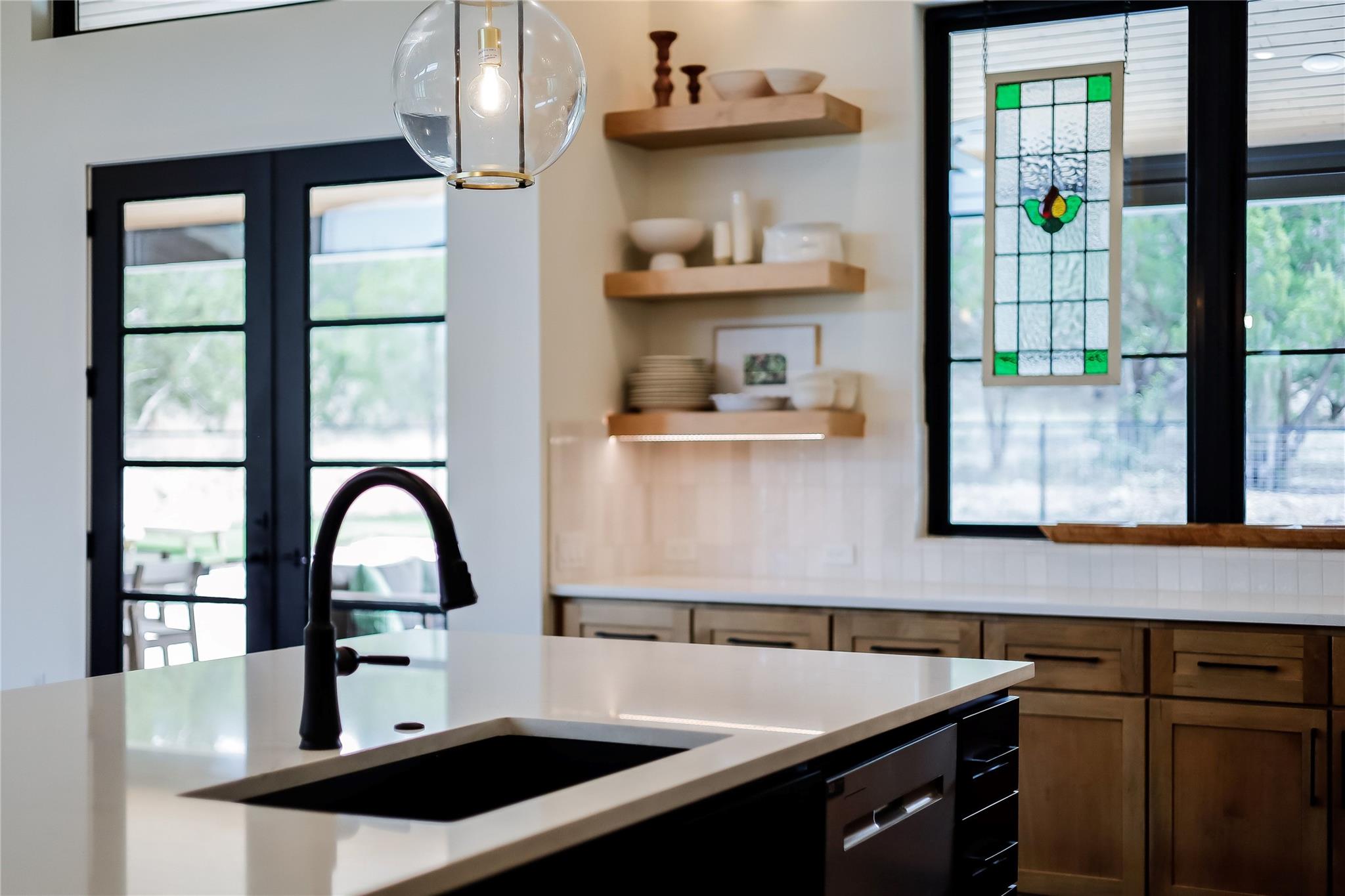 329 Calvary Cv, Dripping Springs, TX 78620