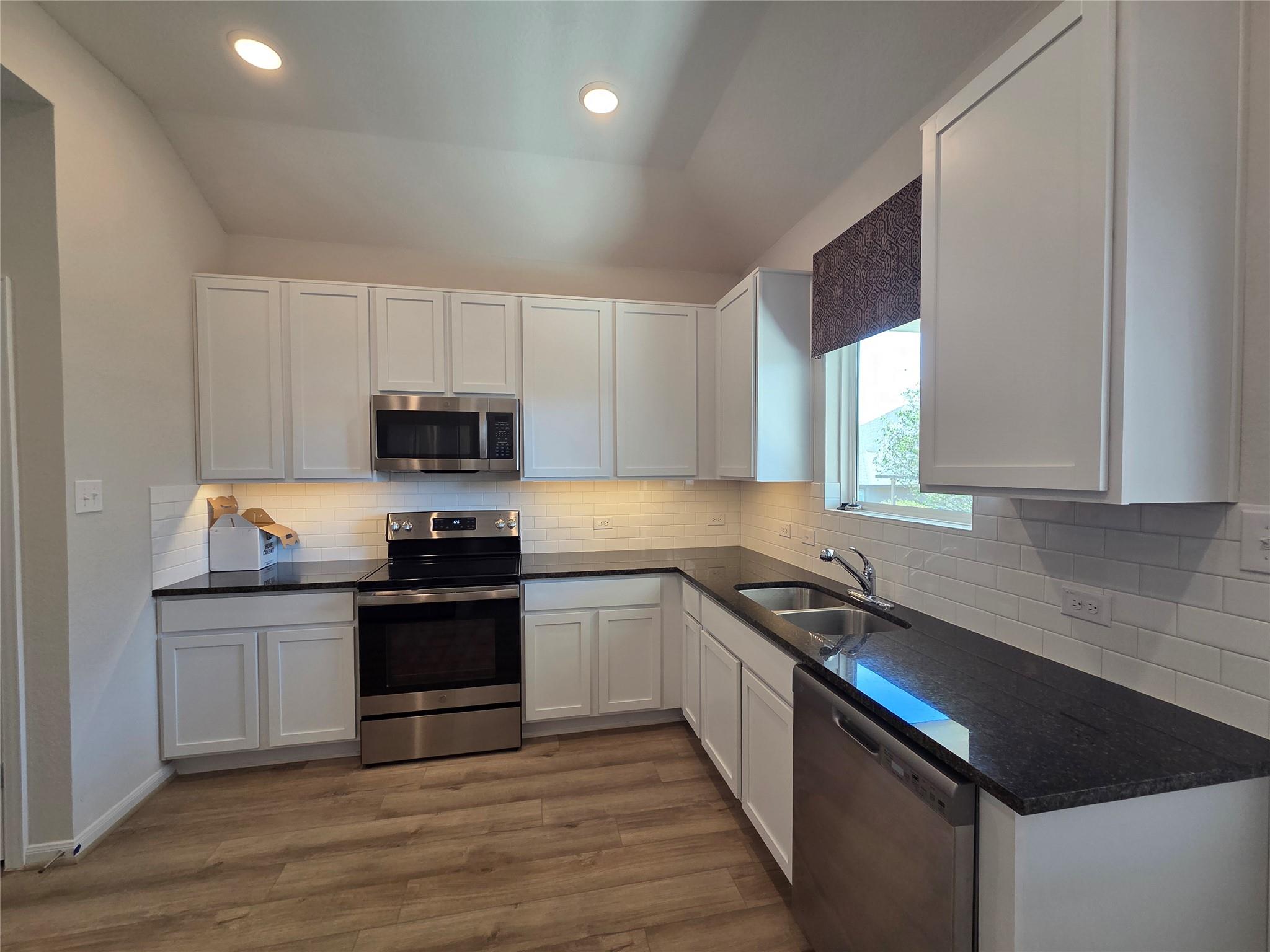 8902 Grand Western, Converse, TX 78109