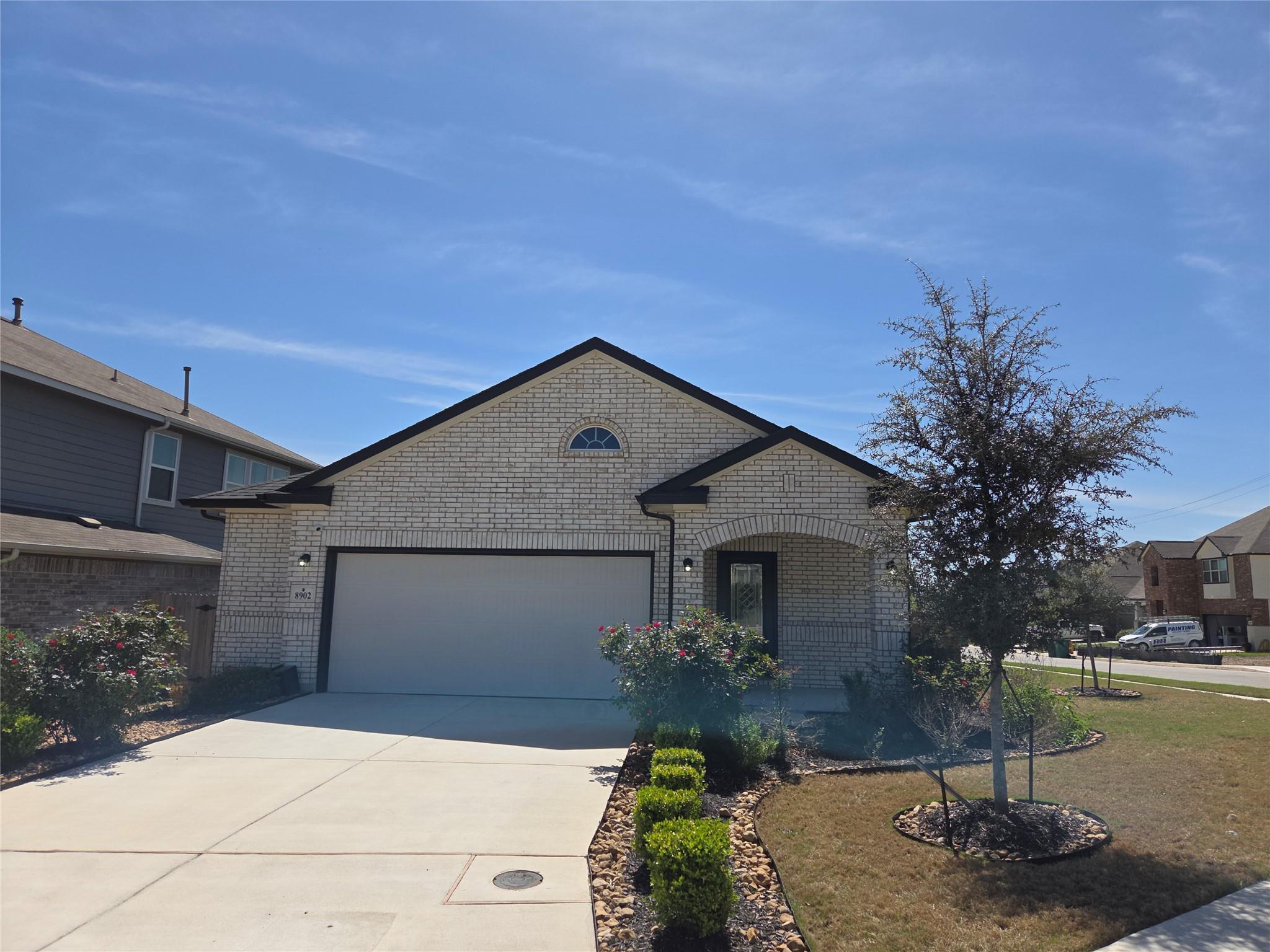 8902 Grand Western, Converse, TX 78109