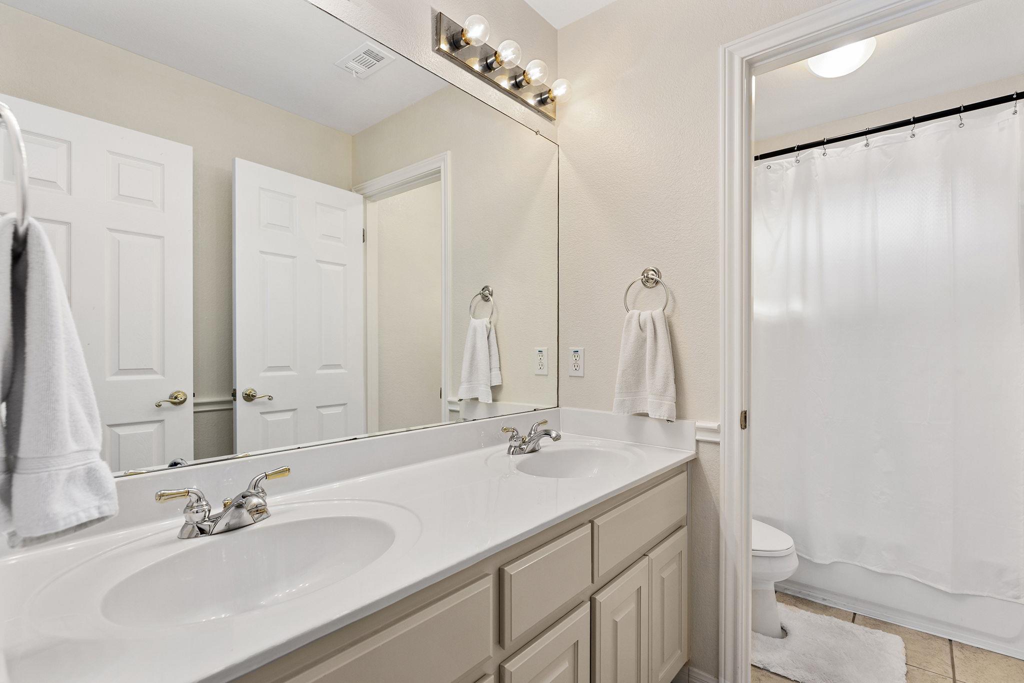 1914 Mulligan Dr, Round Rock, TX 78664