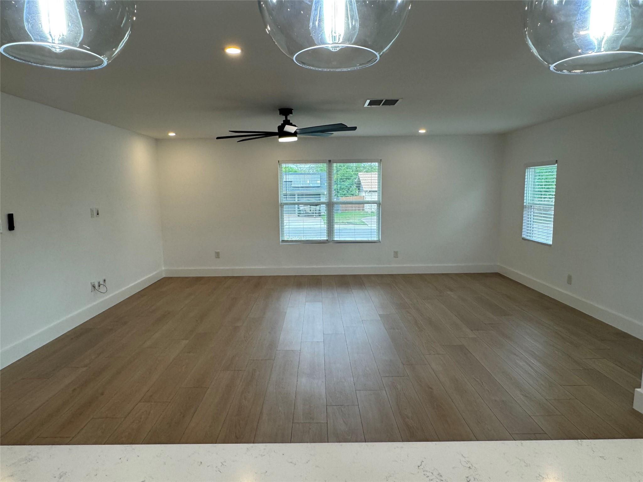 5805 N Hampton Dr, Austin, TX 78723