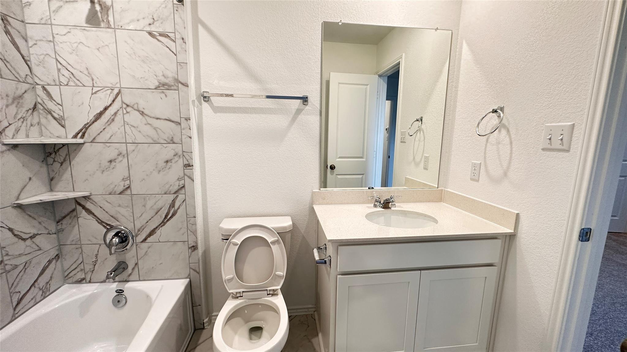 138 Milliner Loop, Hutto, TX 78634