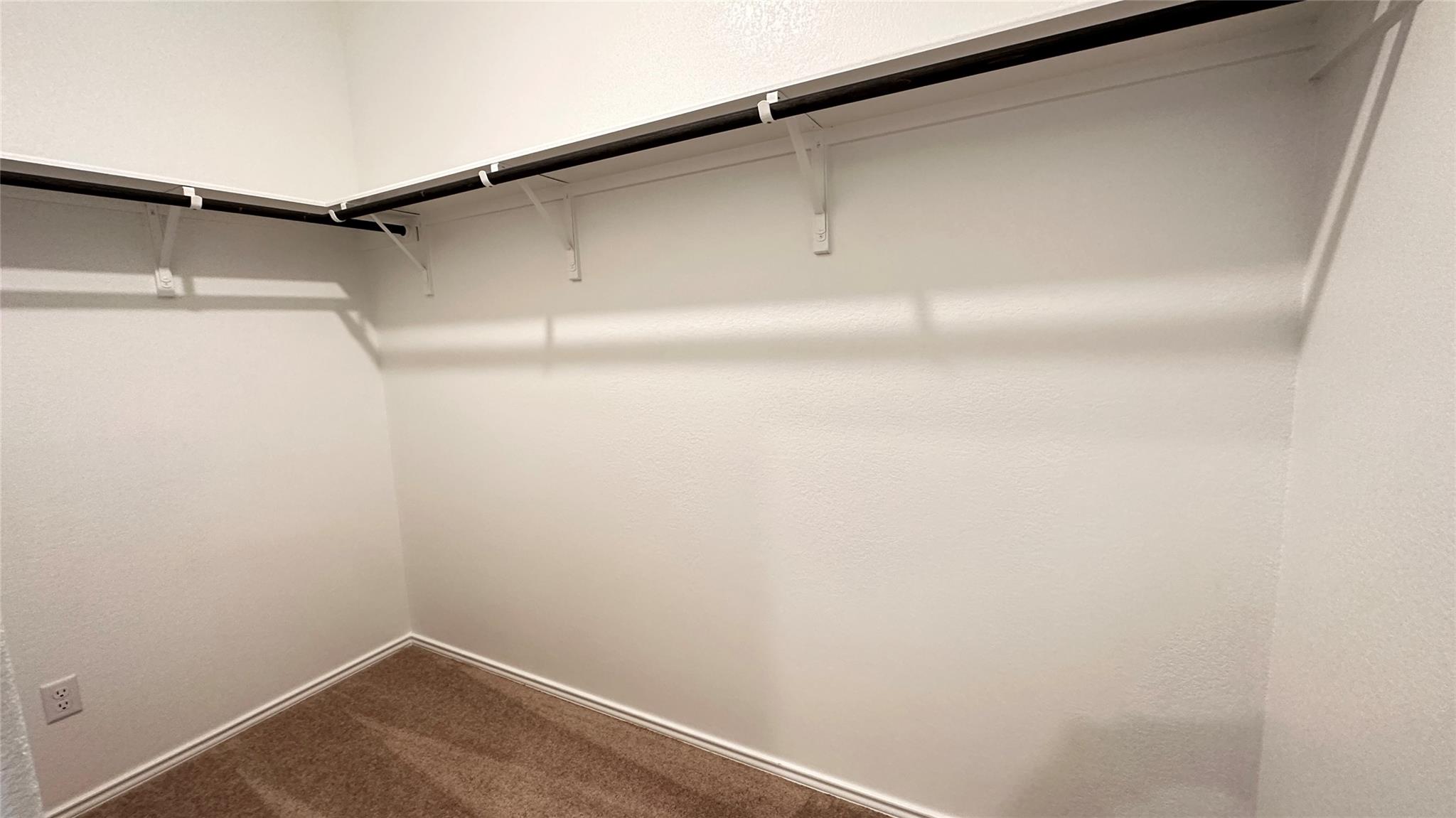 138 Milliner Loop, Hutto, TX 78634