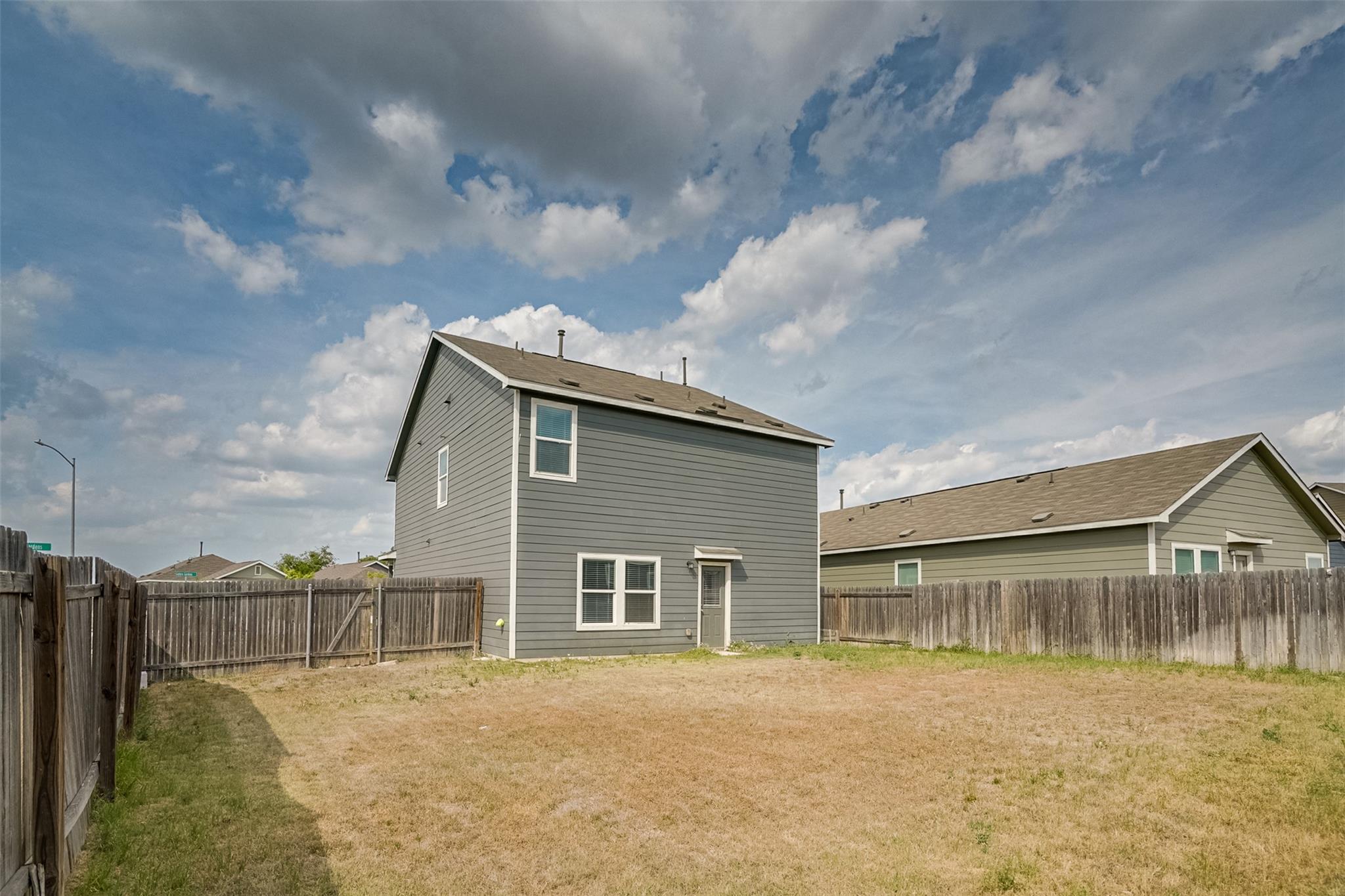 428 Gabbro Gdns, Maxwell, TX 78656