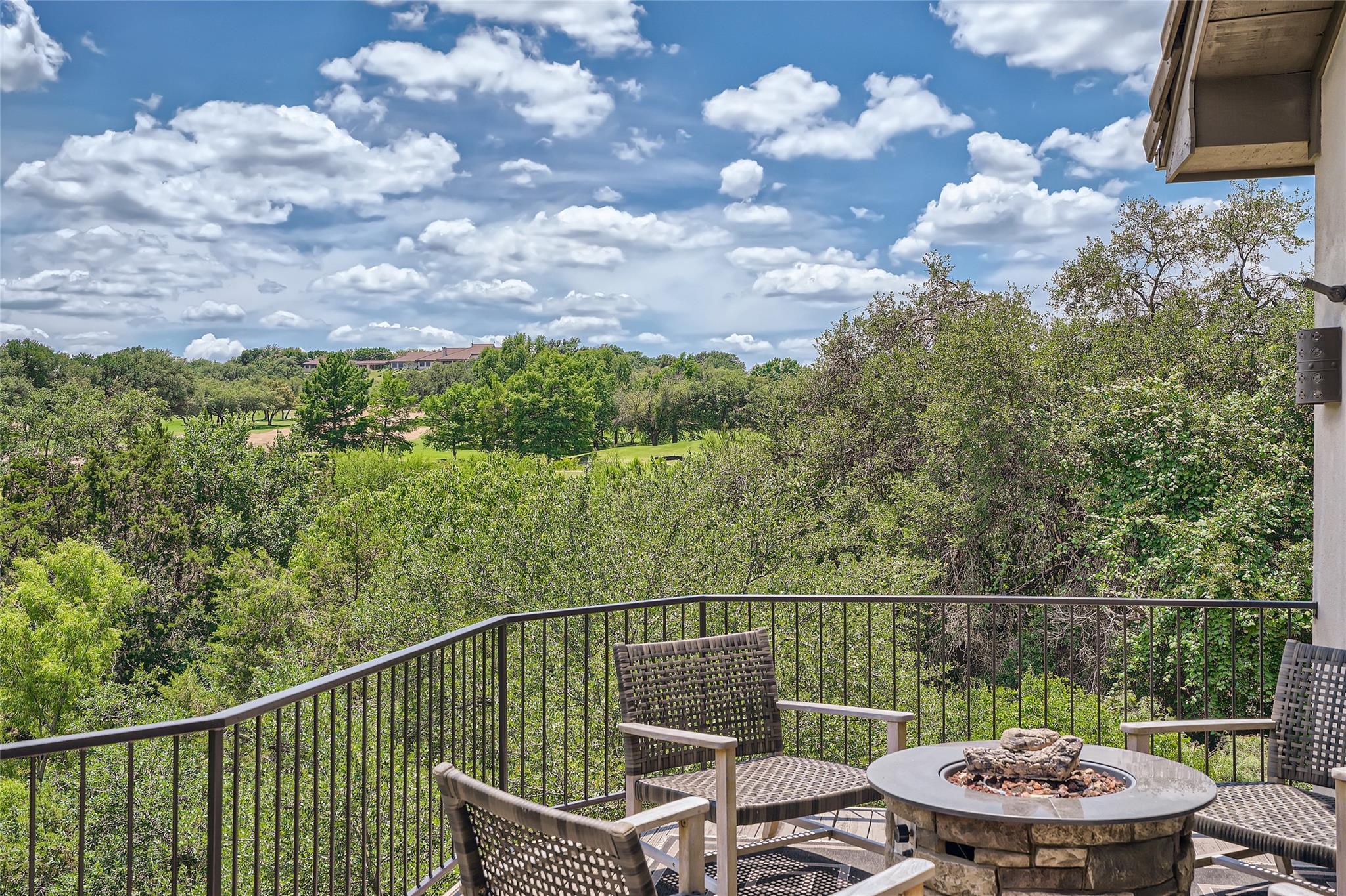 2405 Sailboat Pass Pass, Spicewood, TX 78669