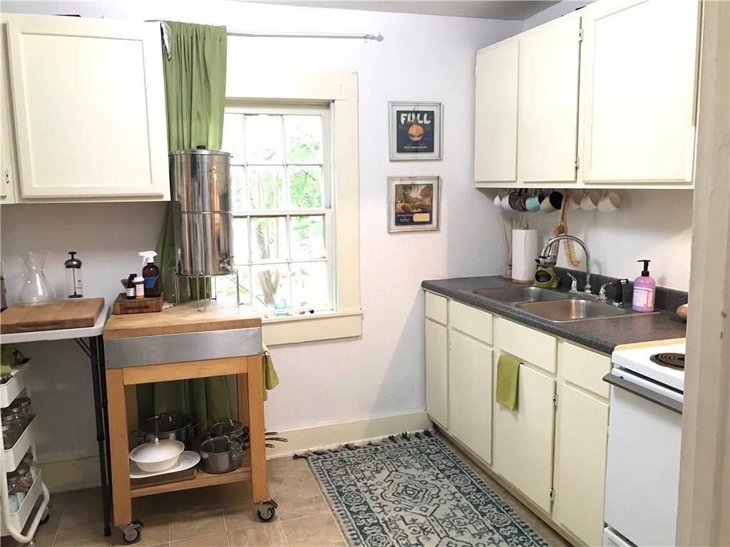 510 Harvey St # B, San Marcos, TX 78666