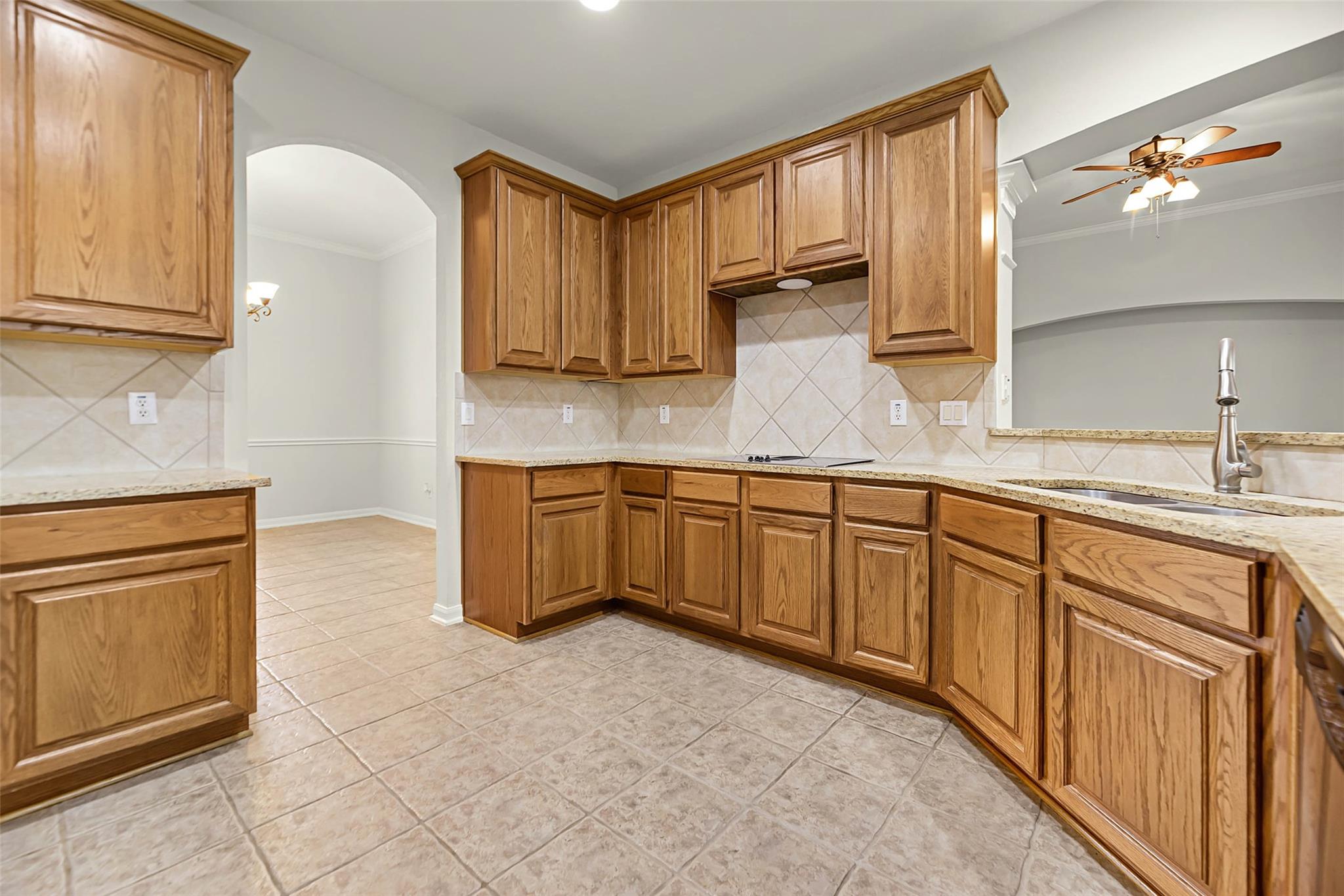 1617 Mountain Springs Rnch, Canyon Lake, TX 78133