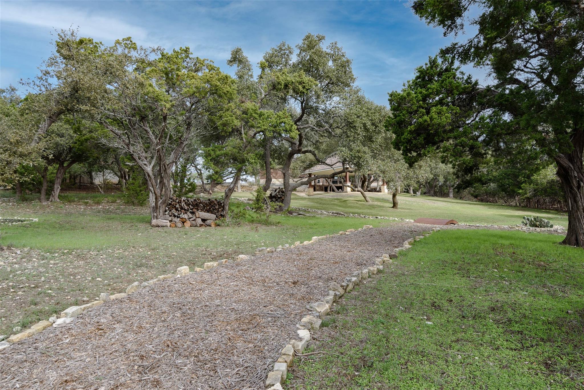 1617 Mountain Springs Rnch, Canyon Lake, TX 78133