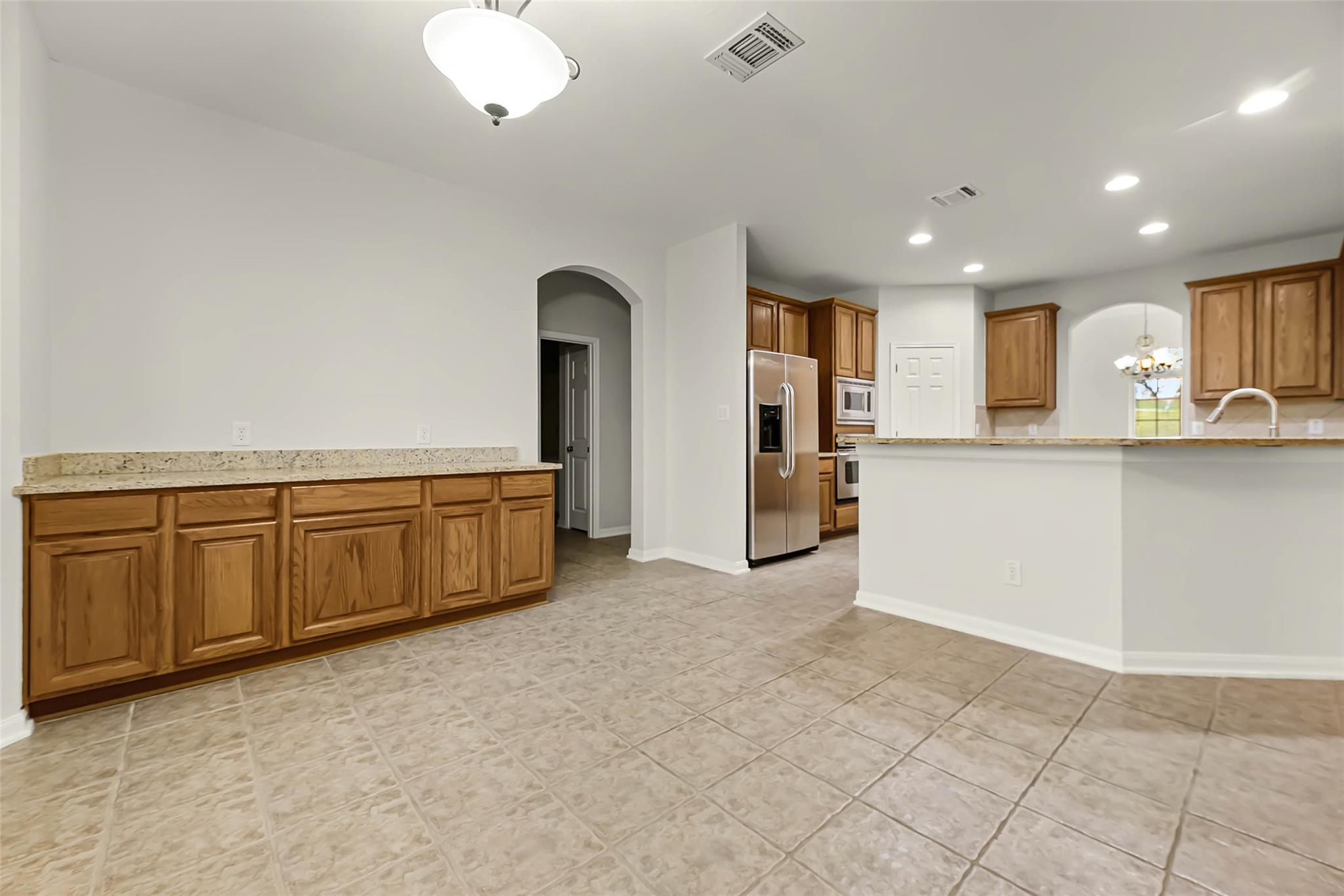 1617 Mountain Springs Rnch, Canyon Lake, TX 78133