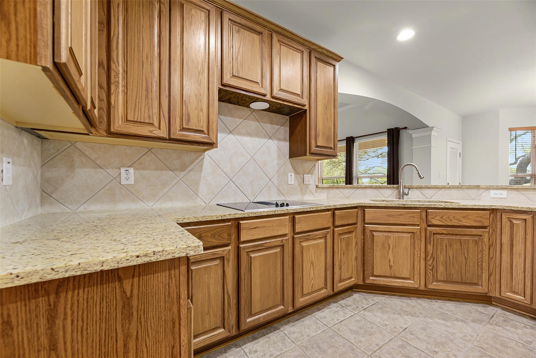 1617 Mountain Springs Rnch, Canyon Lake, TX 78133