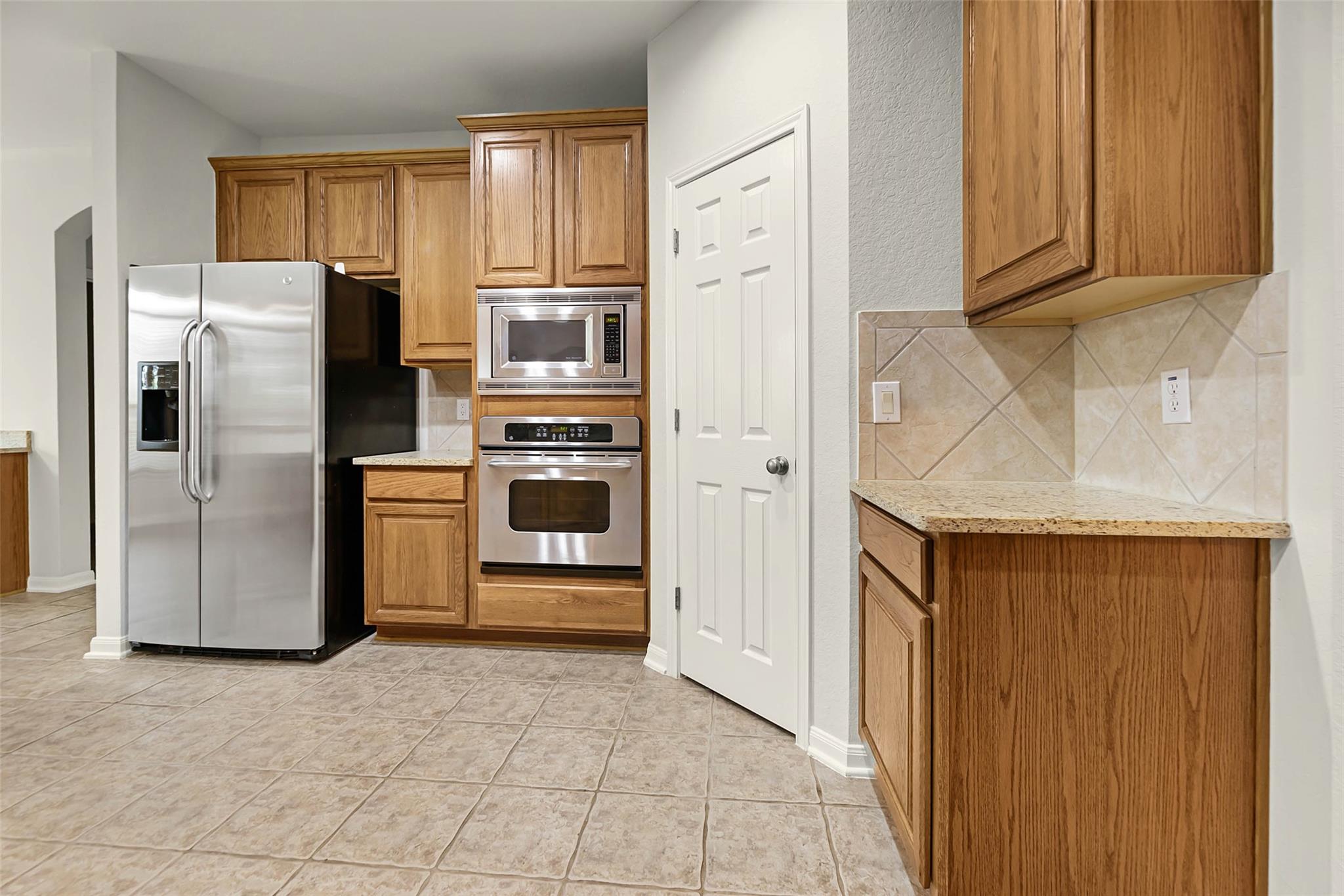 1617 Mountain Springs Rnch, Canyon Lake, TX 78133