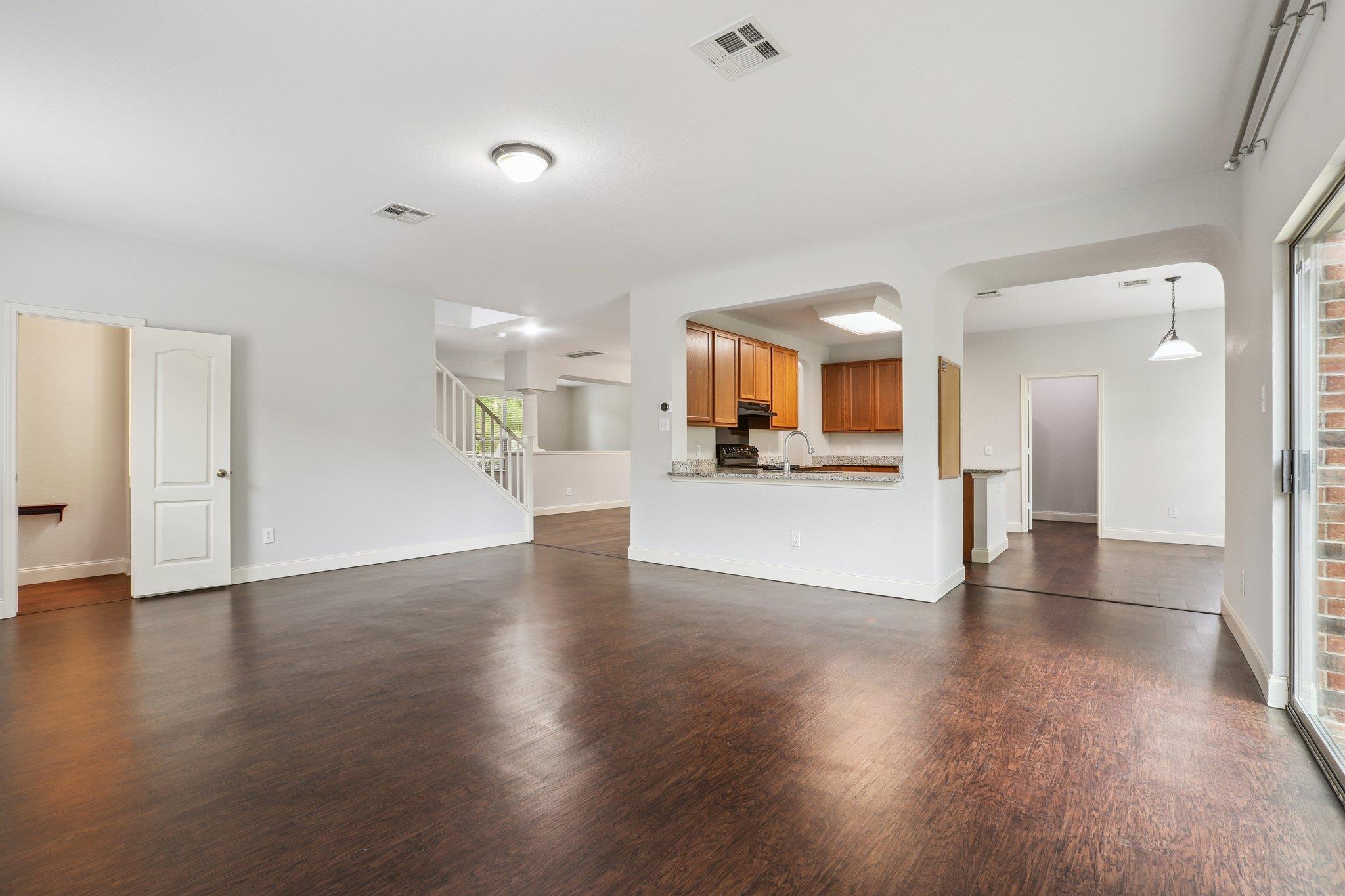 519 Paseo Grand Dr, Cedar Park, TX 78613