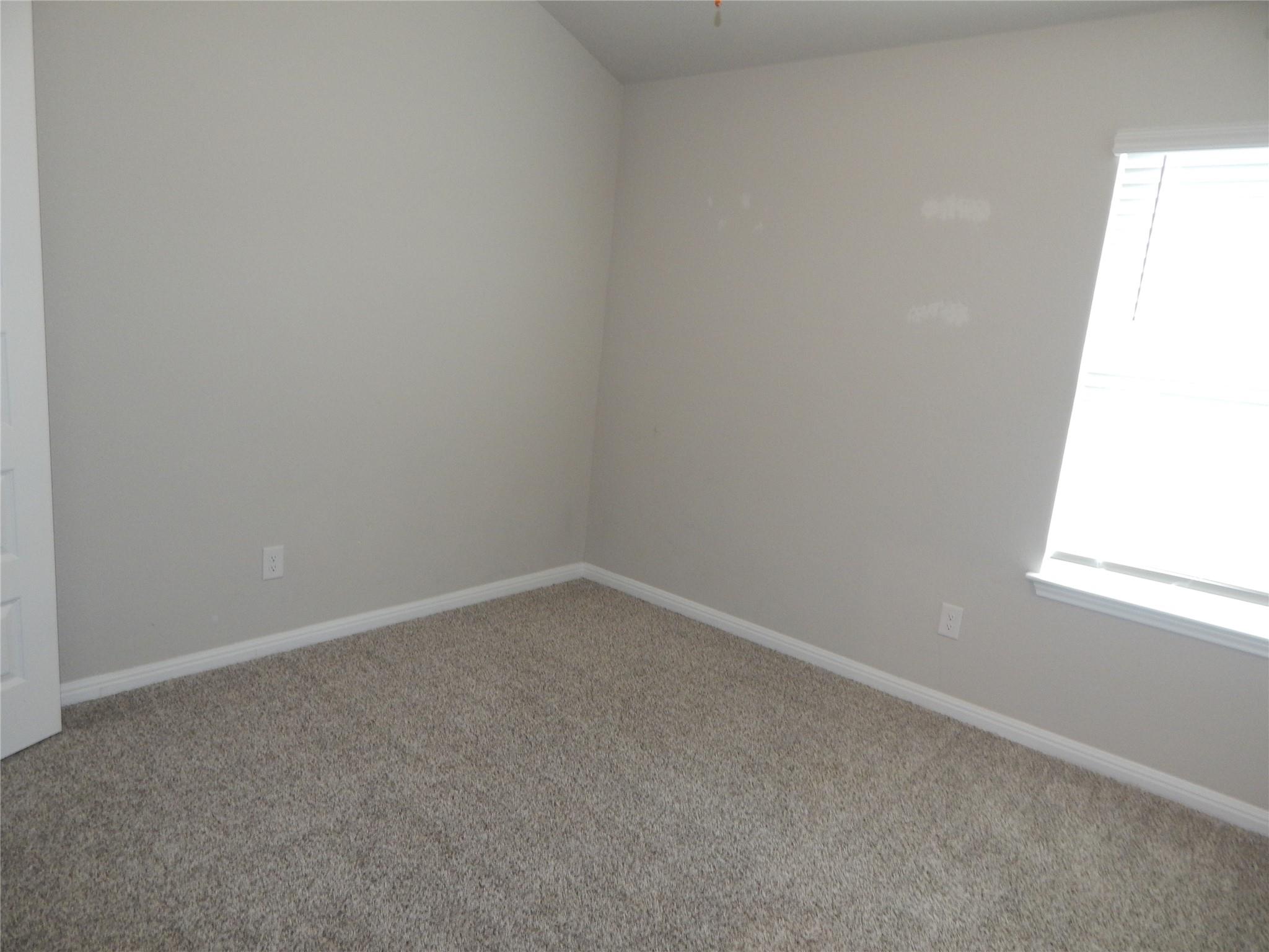 126 Fairmeadow Downs Dr, Hutto, TX 78634