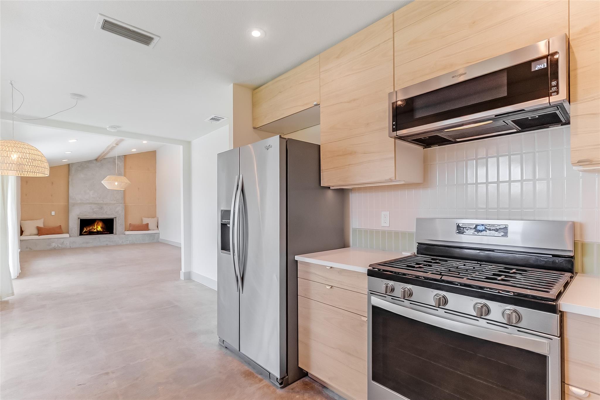 10101 E Rutland Vlg, Austin, TX 78758