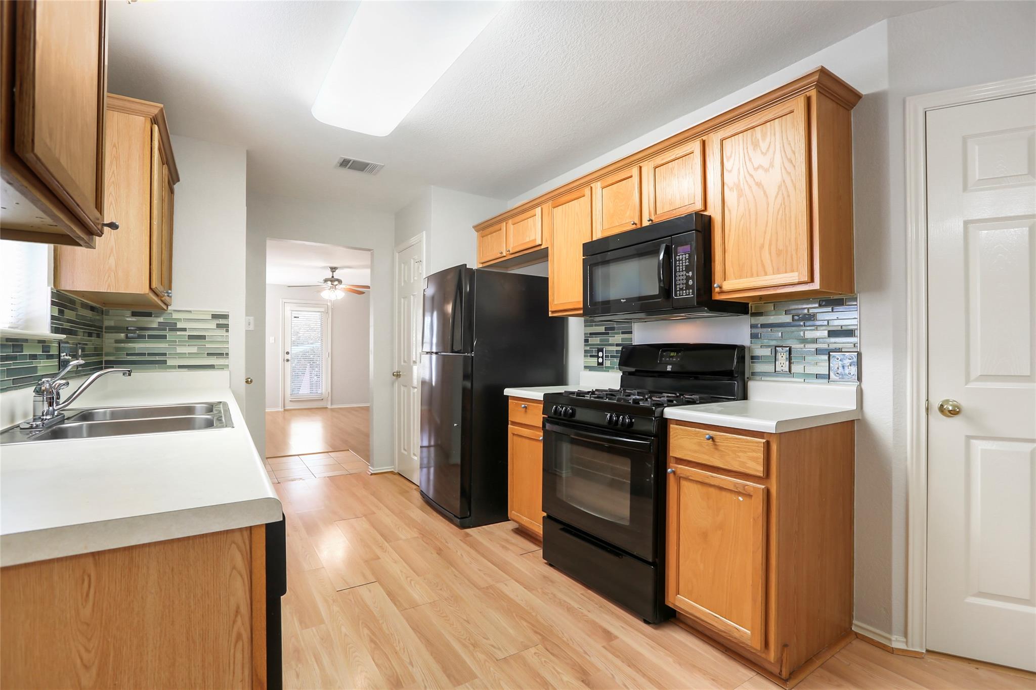 15204 Drusillas Dr, Pflugerville, TX 78660