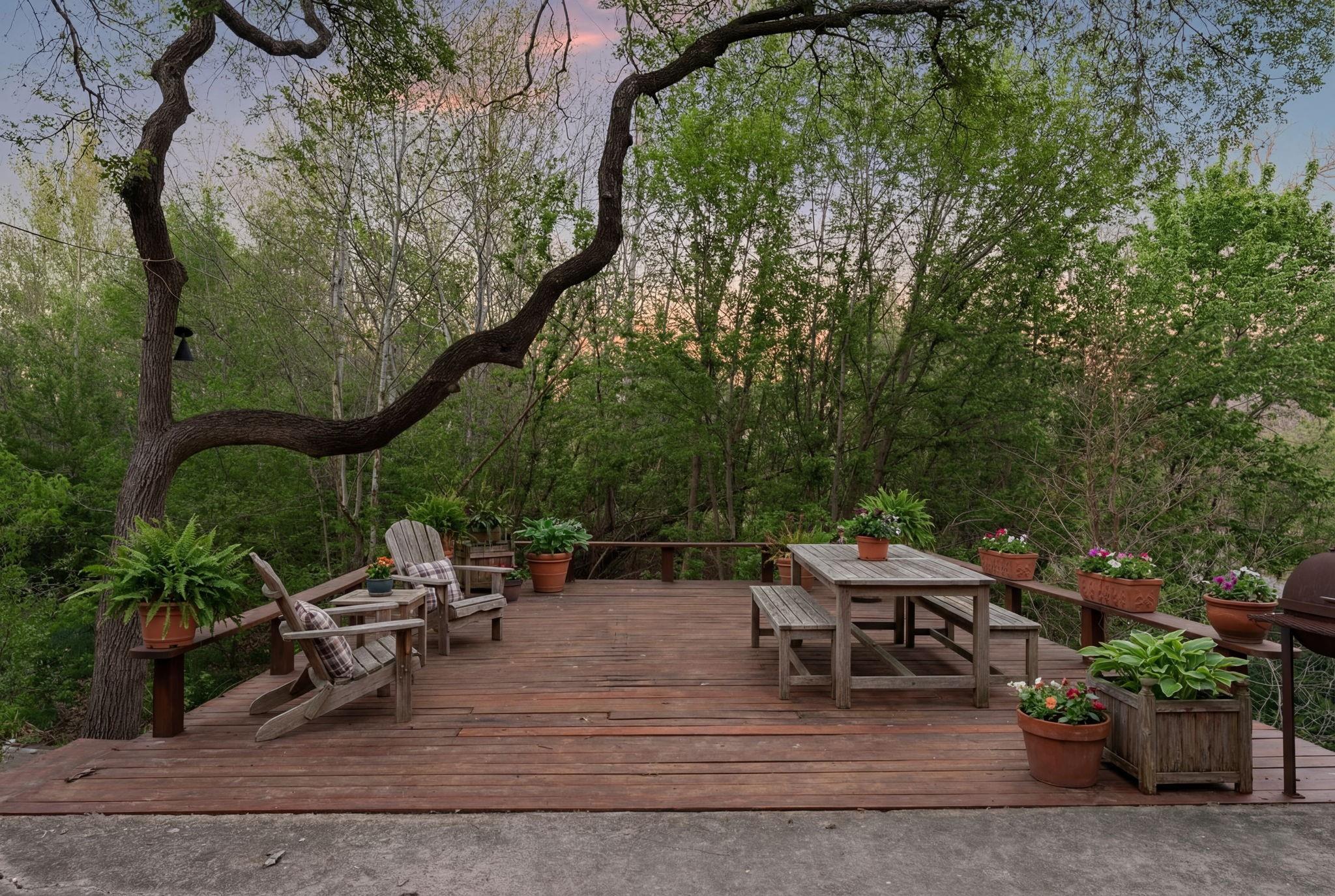 200 Red Bird Ln, Kingsbury, TX 78638