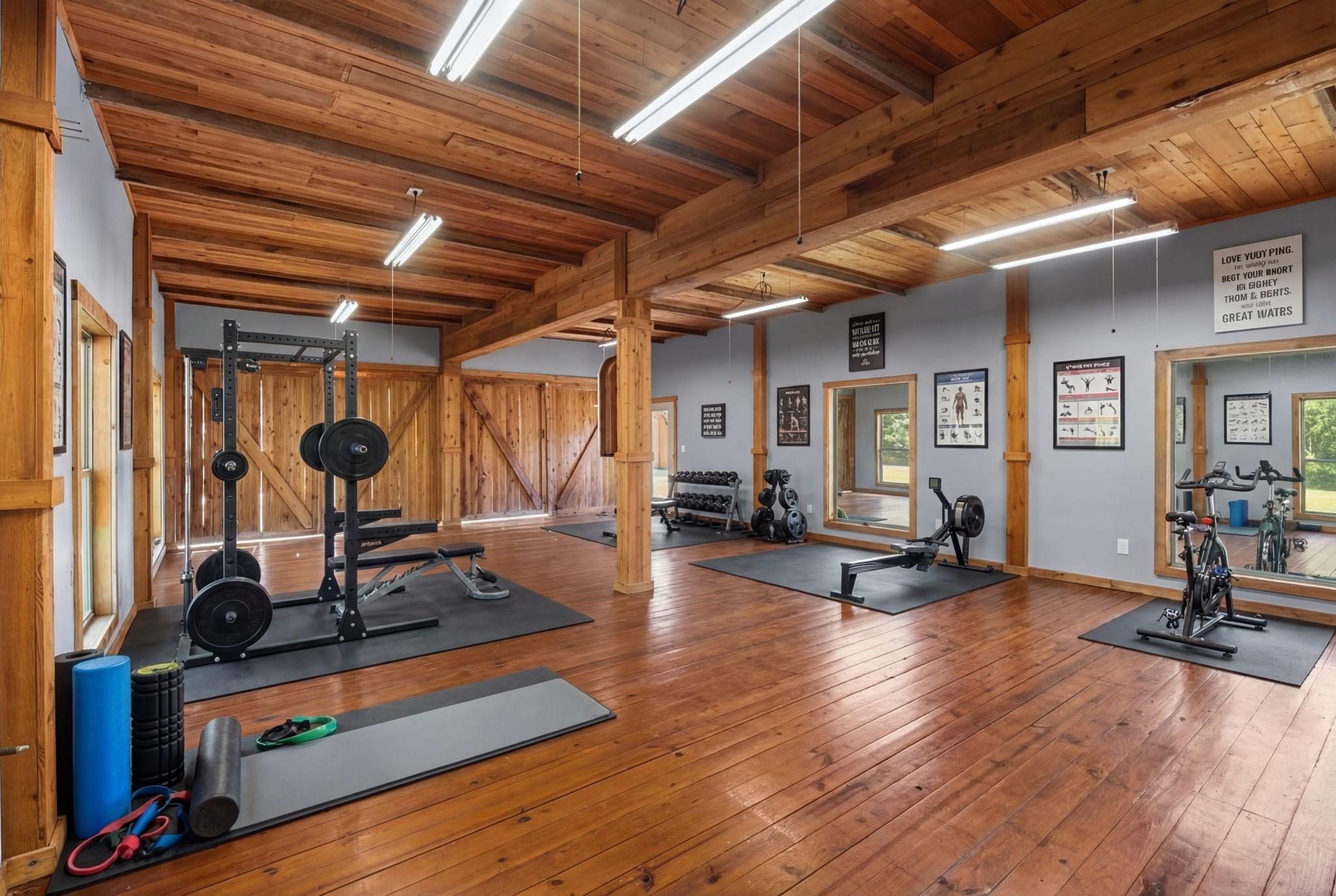 200 Red Bird Ln, Kingsbury, TX 78638