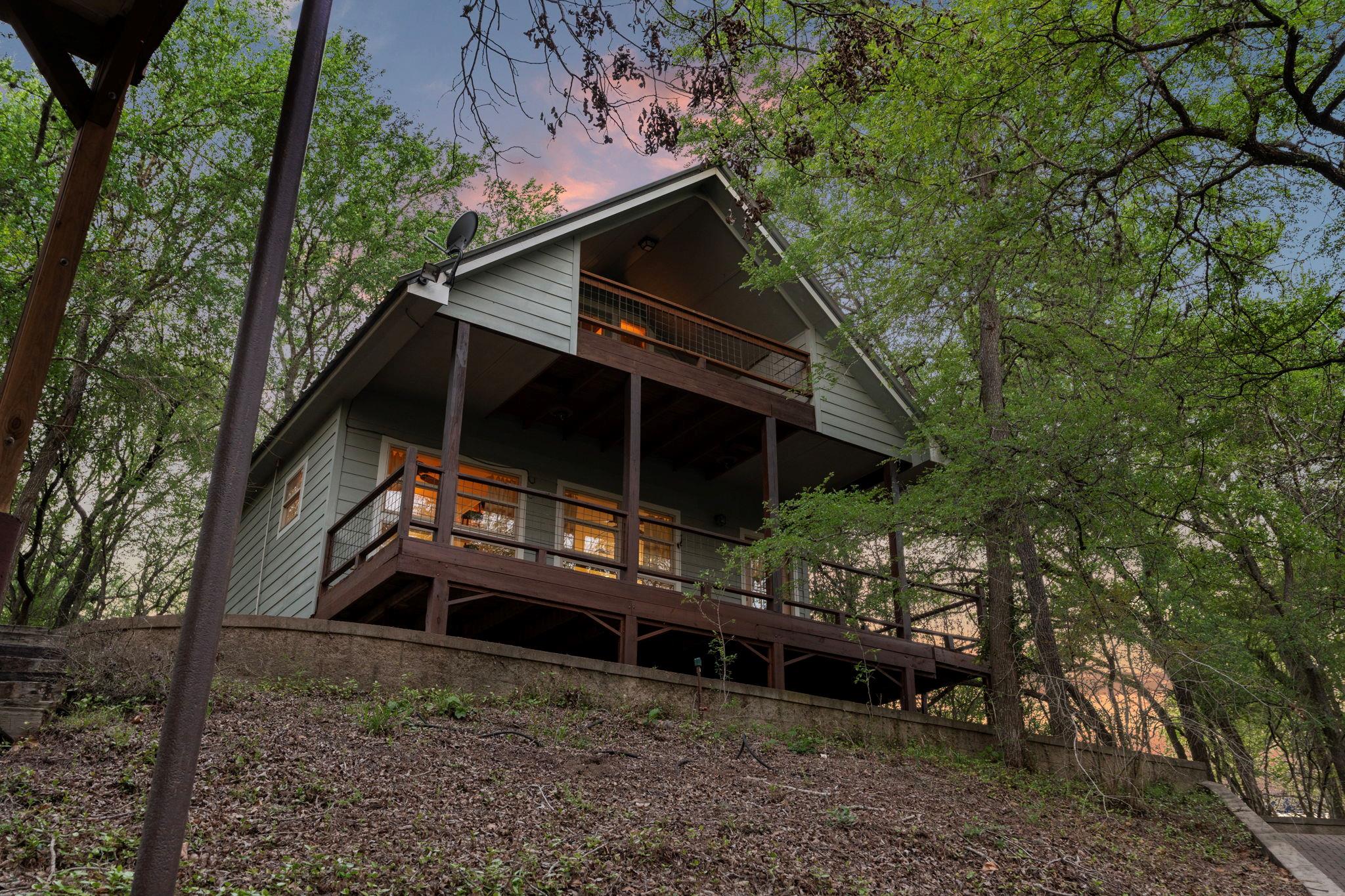 200 Red Bird Ln, Kingsbury, TX 78638