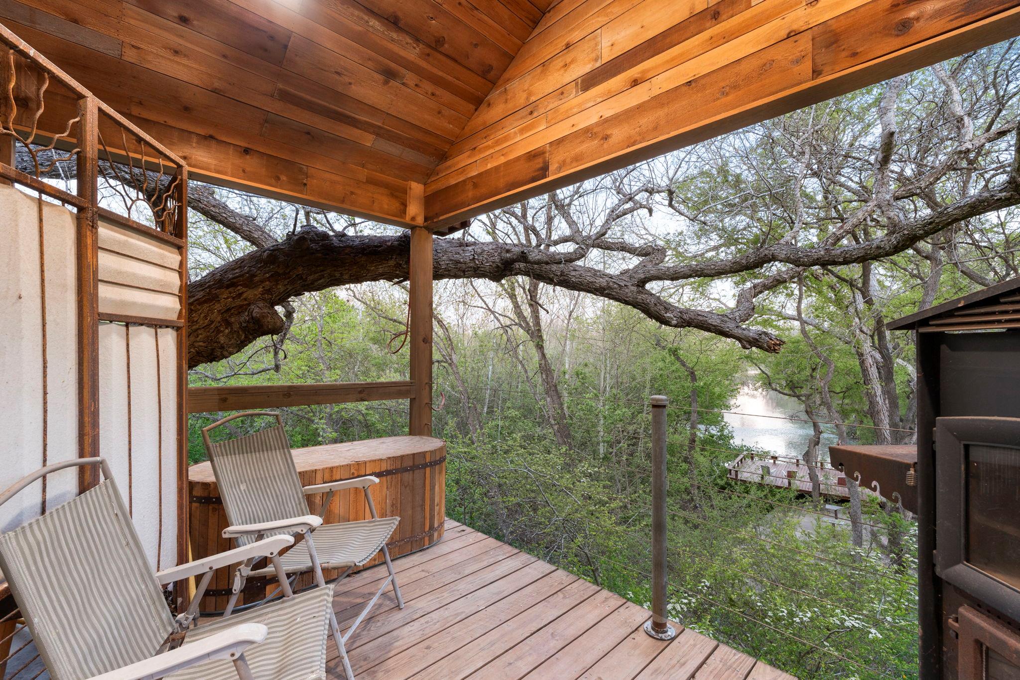 200 Red Bird Ln, Kingsbury, TX 78638