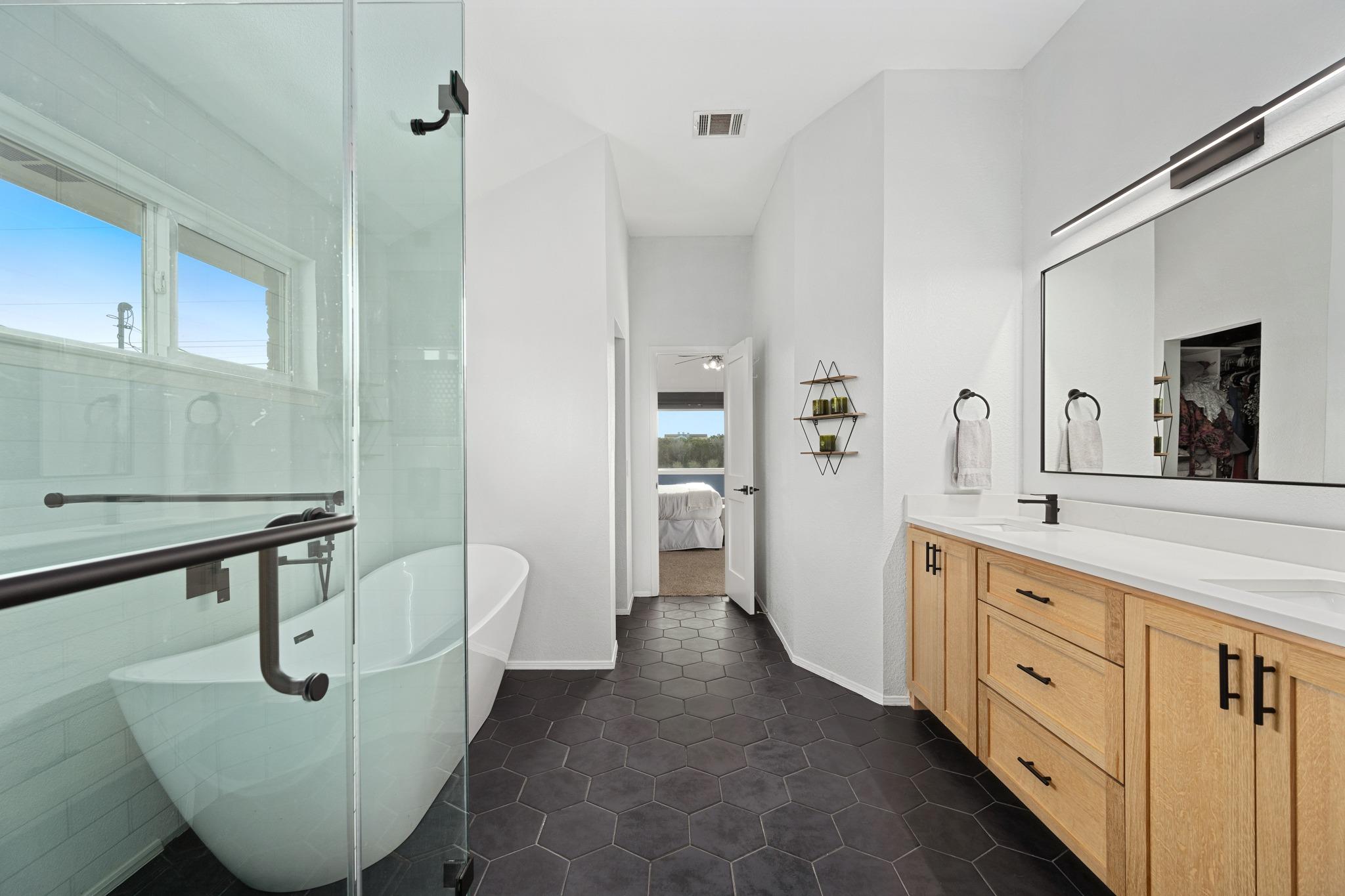 7601 Ponoma Trl, Austin, TX 78749