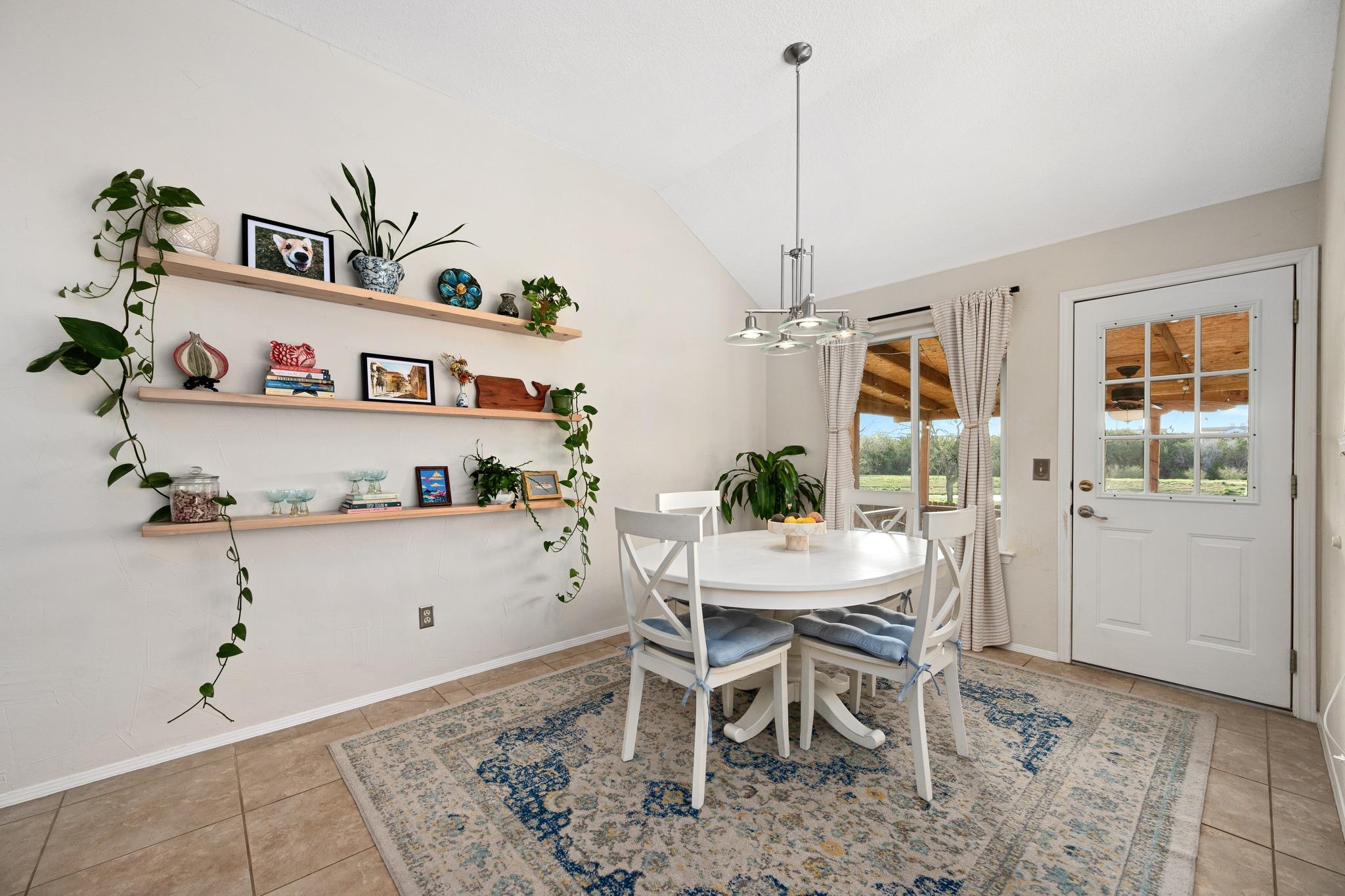 7601 Ponoma Trl, Austin, TX 78749