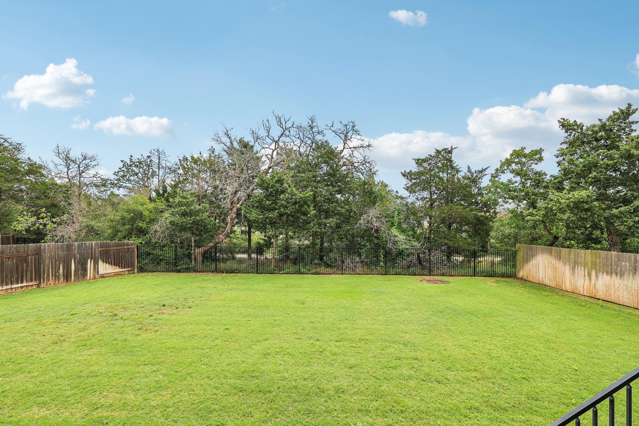 131 Kellogg Ln, Bastrop, TX 78602