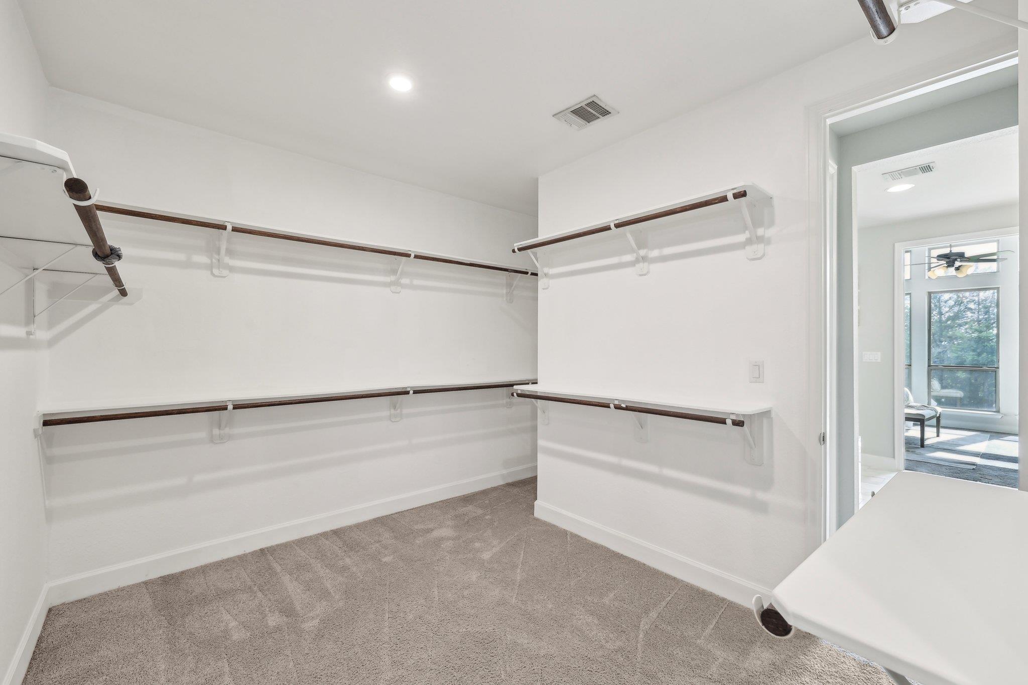 131 Kellogg Ln, Bastrop, TX 78602