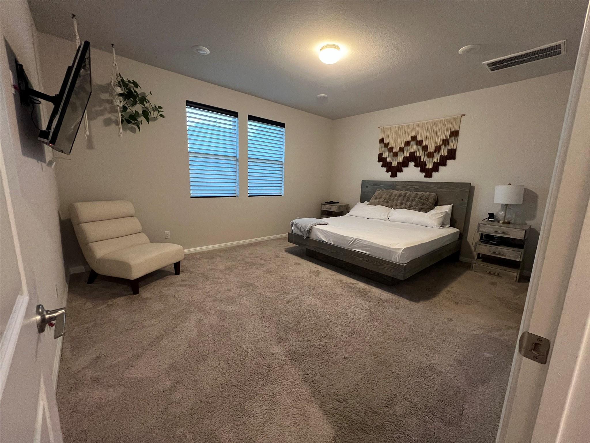 107 Hornbill Dr, Hutto, TX 78634