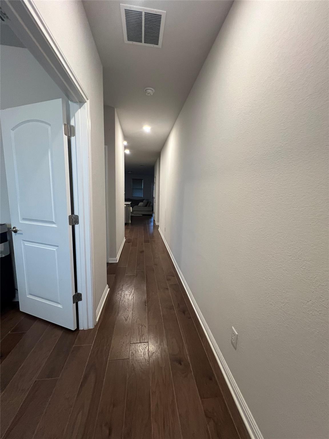 107 Hornbill Dr, Hutto, TX 78634