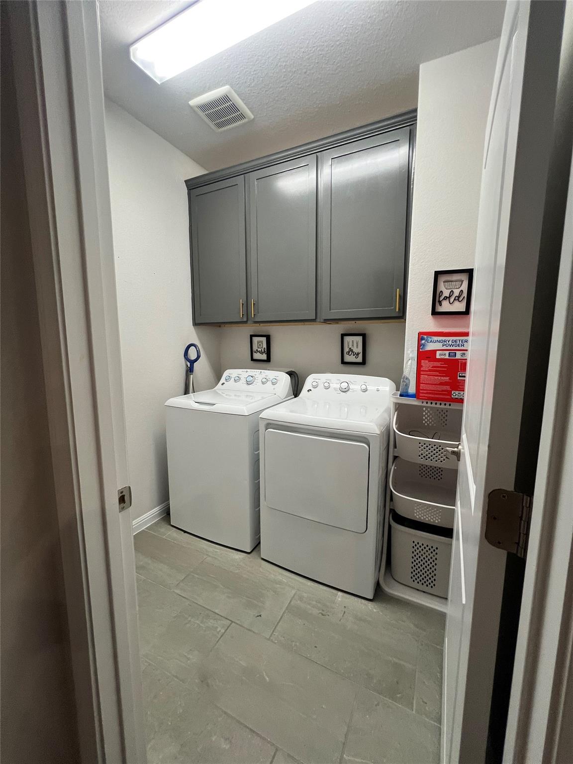 107 Hornbill Dr, Hutto, TX 78634