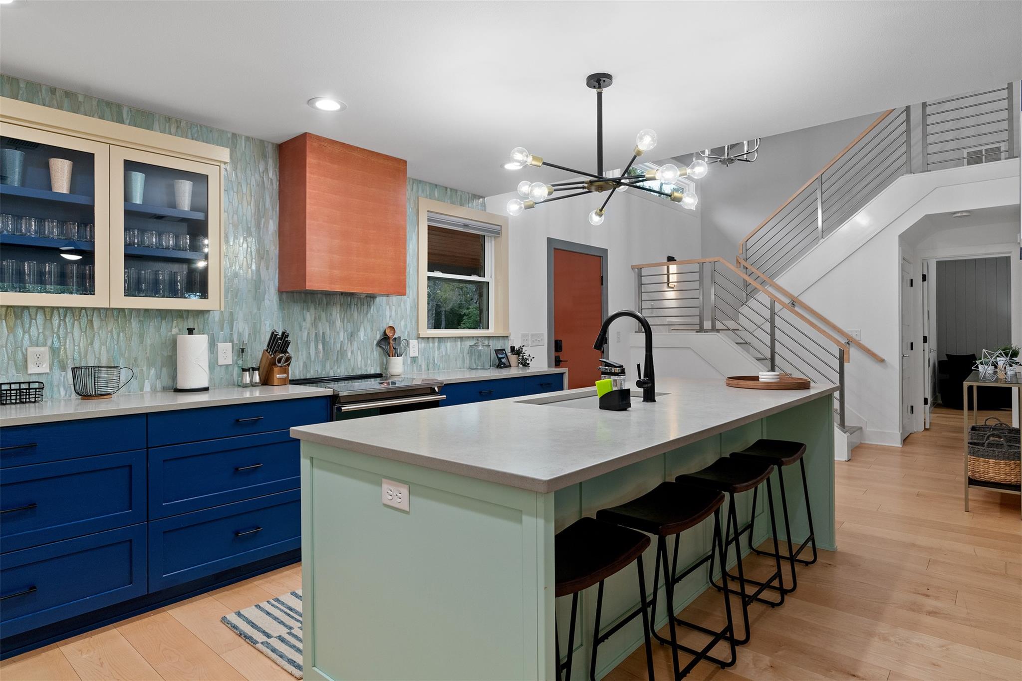 1100 Live Oak Rd, Leander, TX 78641