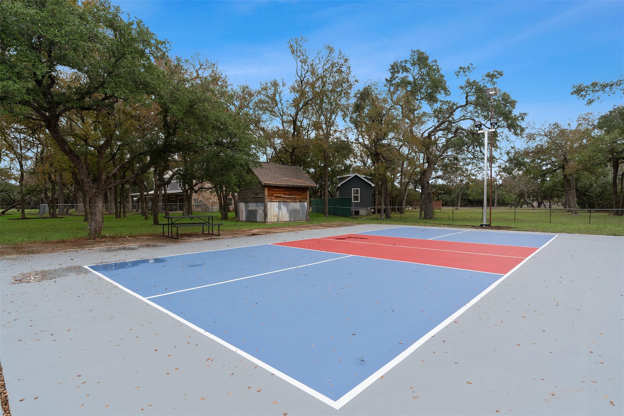 1100 Live Oak Rd, Leander, TX 78641