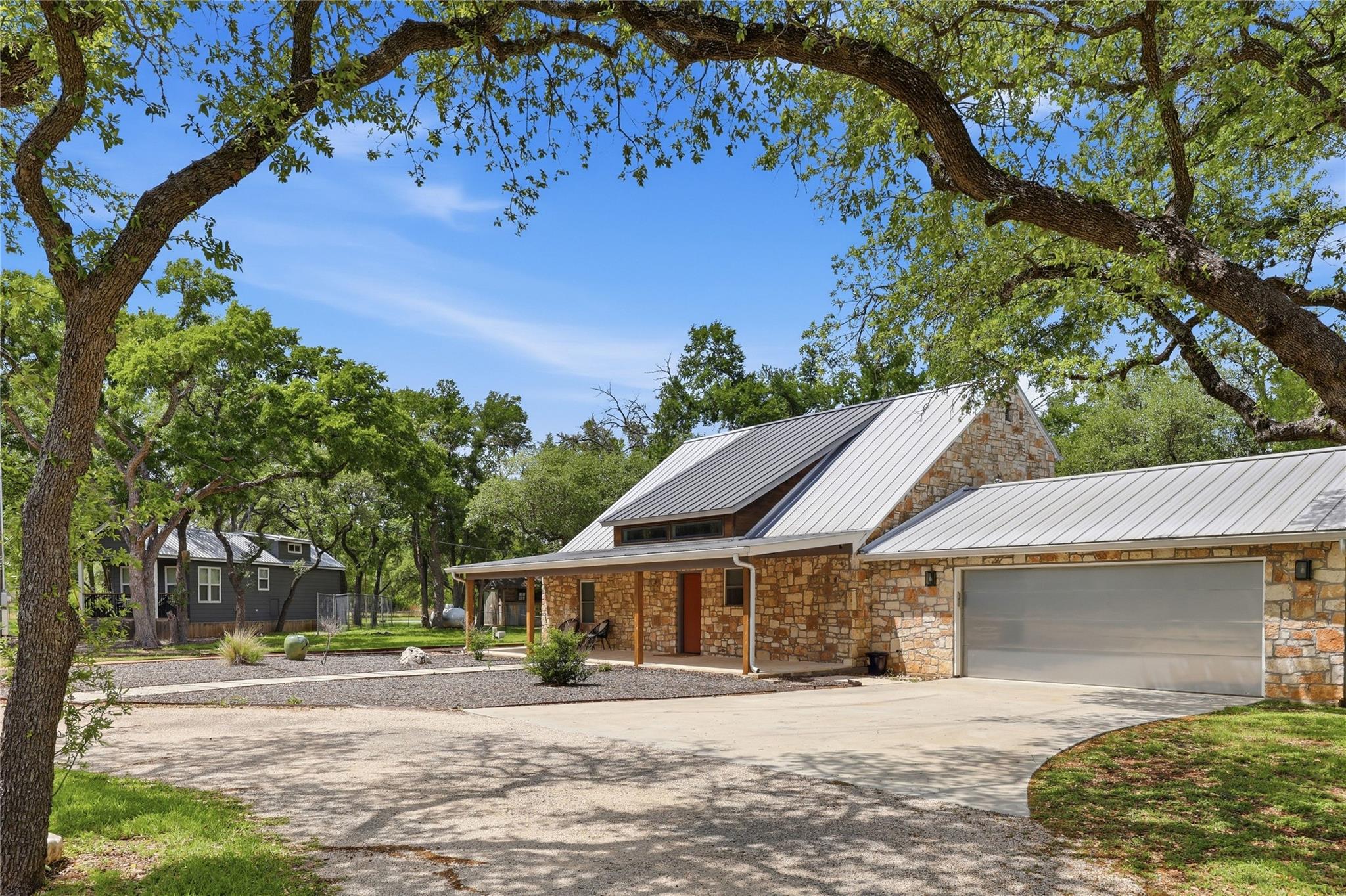 1100 Live Oak Rd, Leander, TX 78641