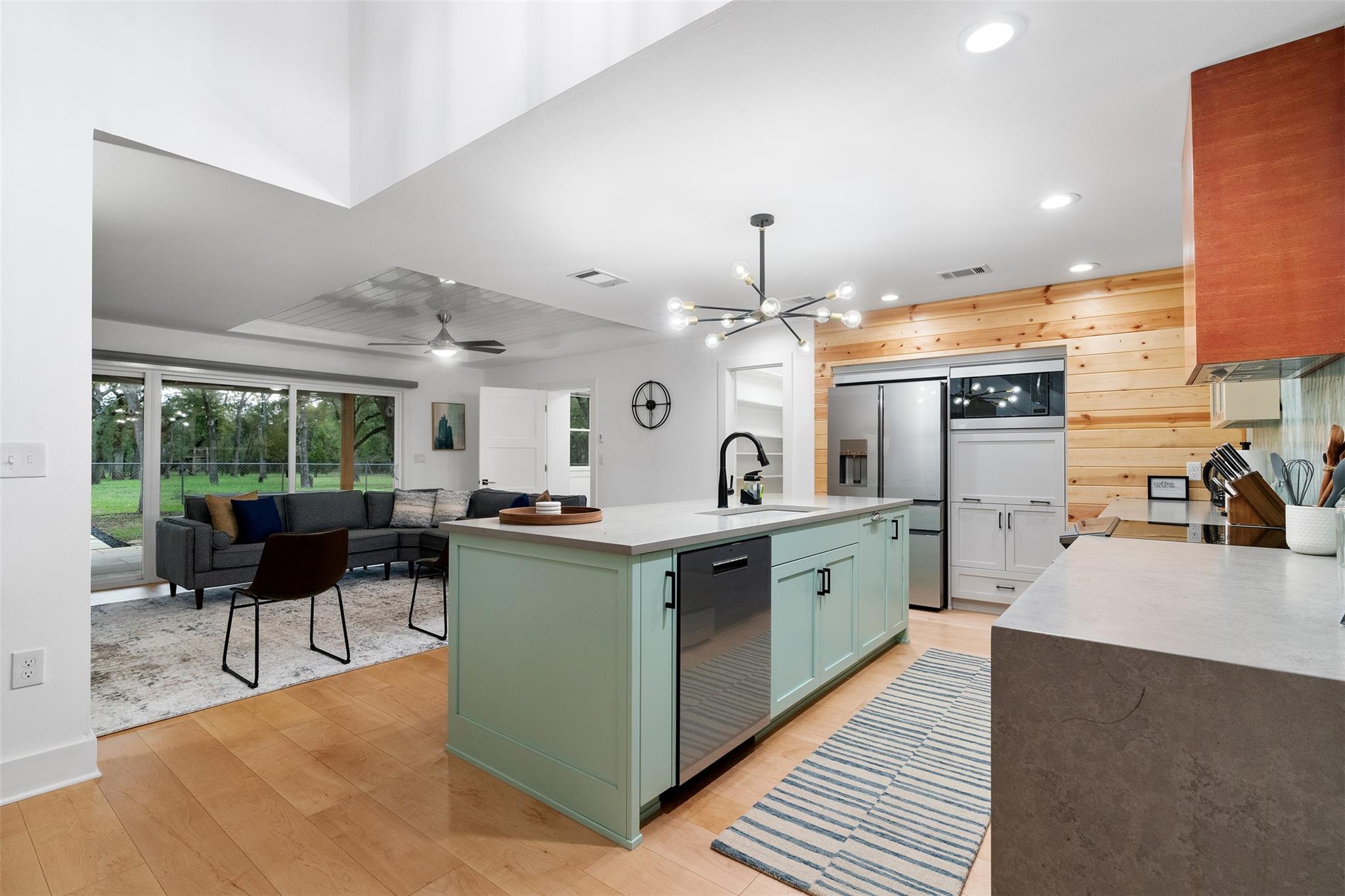 1100 Live Oak Rd, Leander, TX 78641