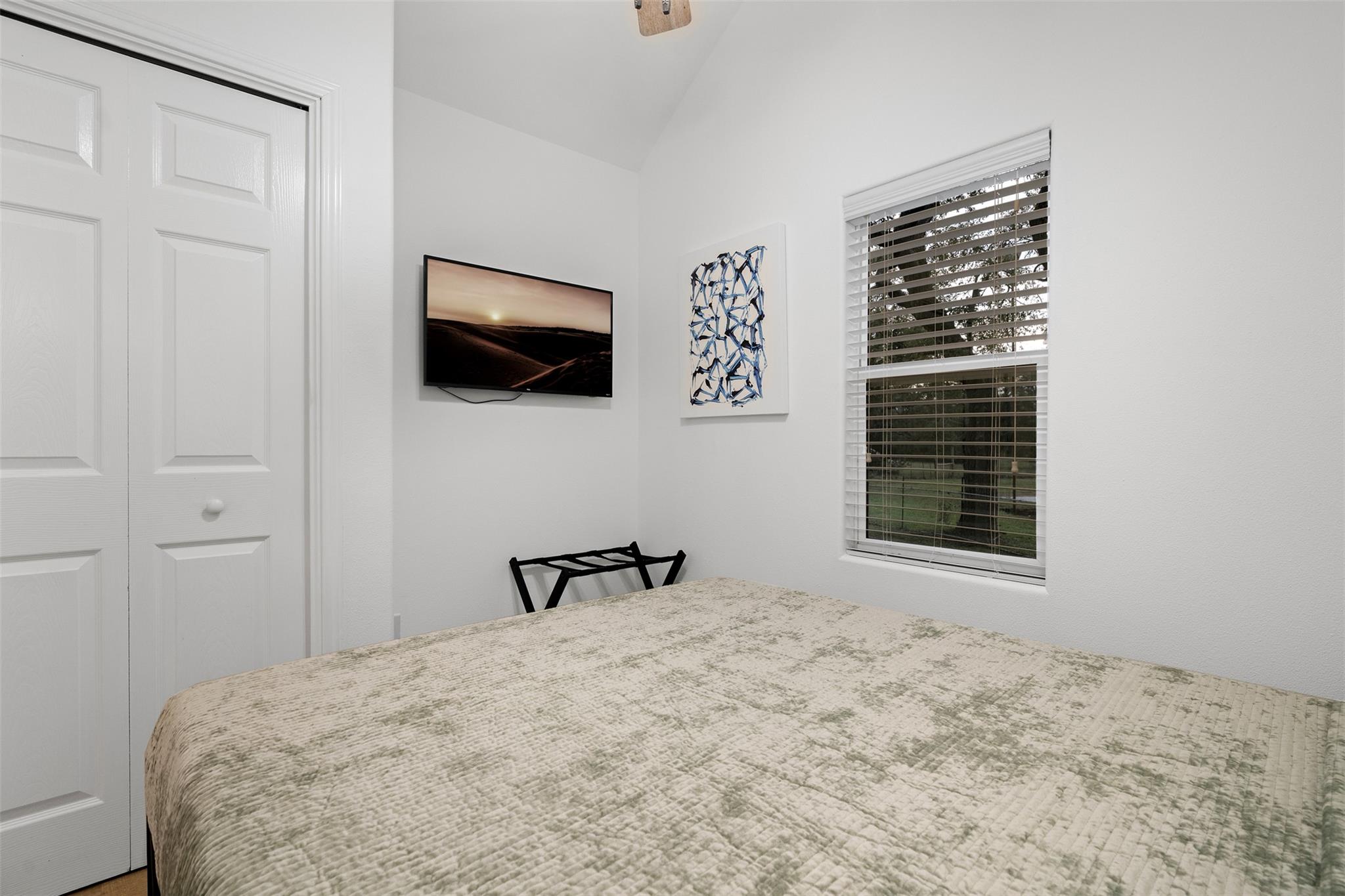 1100 Live Oak Rd, Leander, TX 78641
