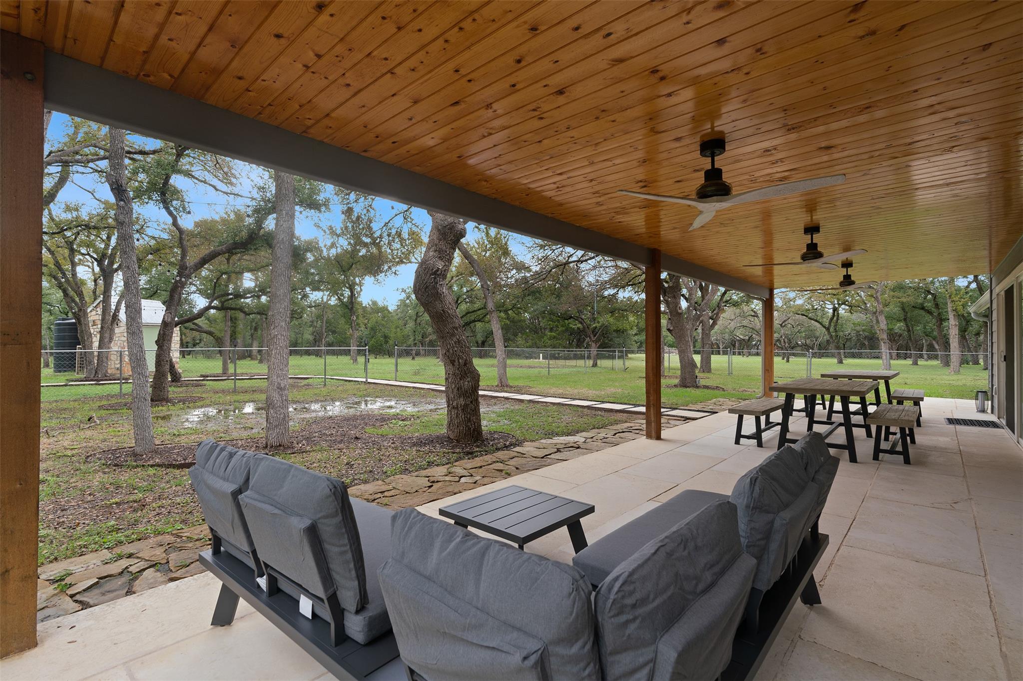 1100 Live Oak Rd, Leander, TX 78641