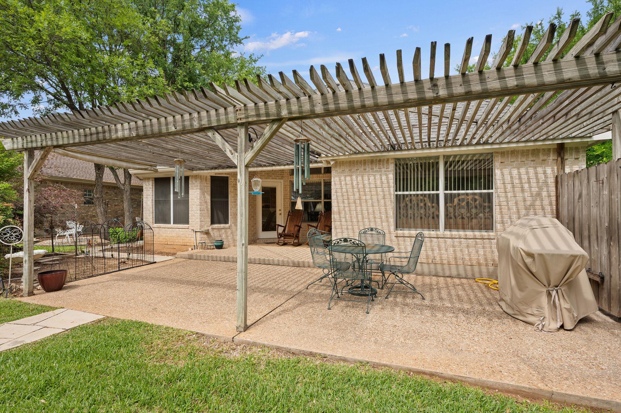 107 Stacey Ln, Georgetown, TX 78628
