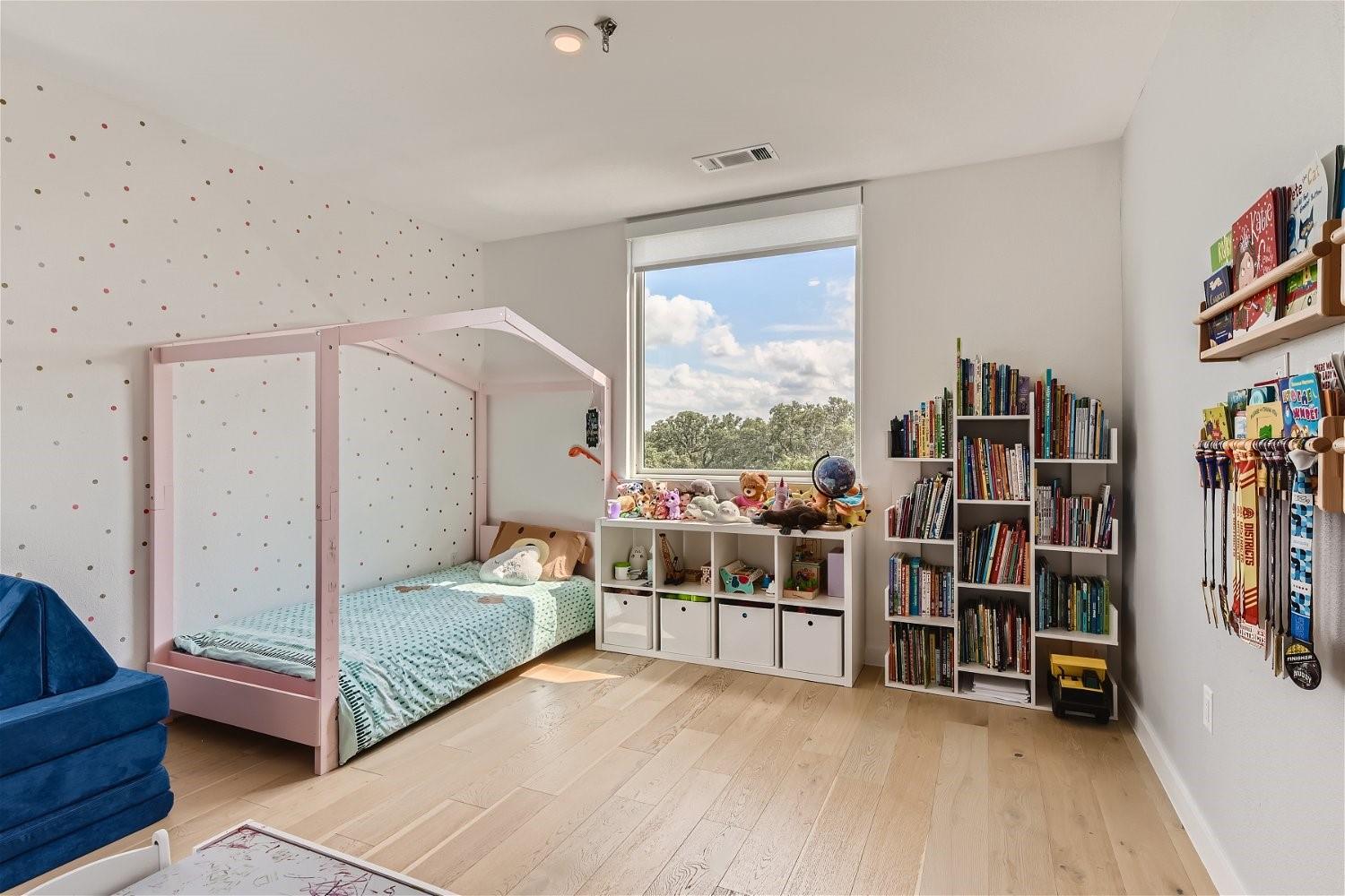 900 S 1st St # 421, Austin, TX 78704