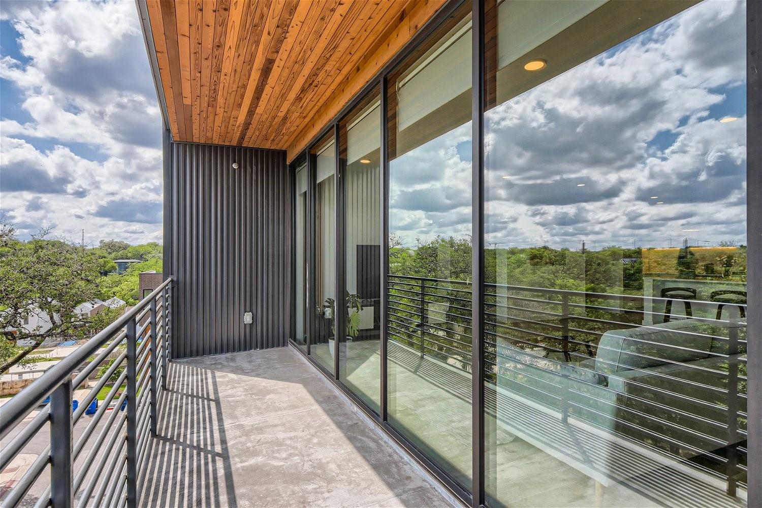 900 S 1st St # 421, Austin, TX 78704